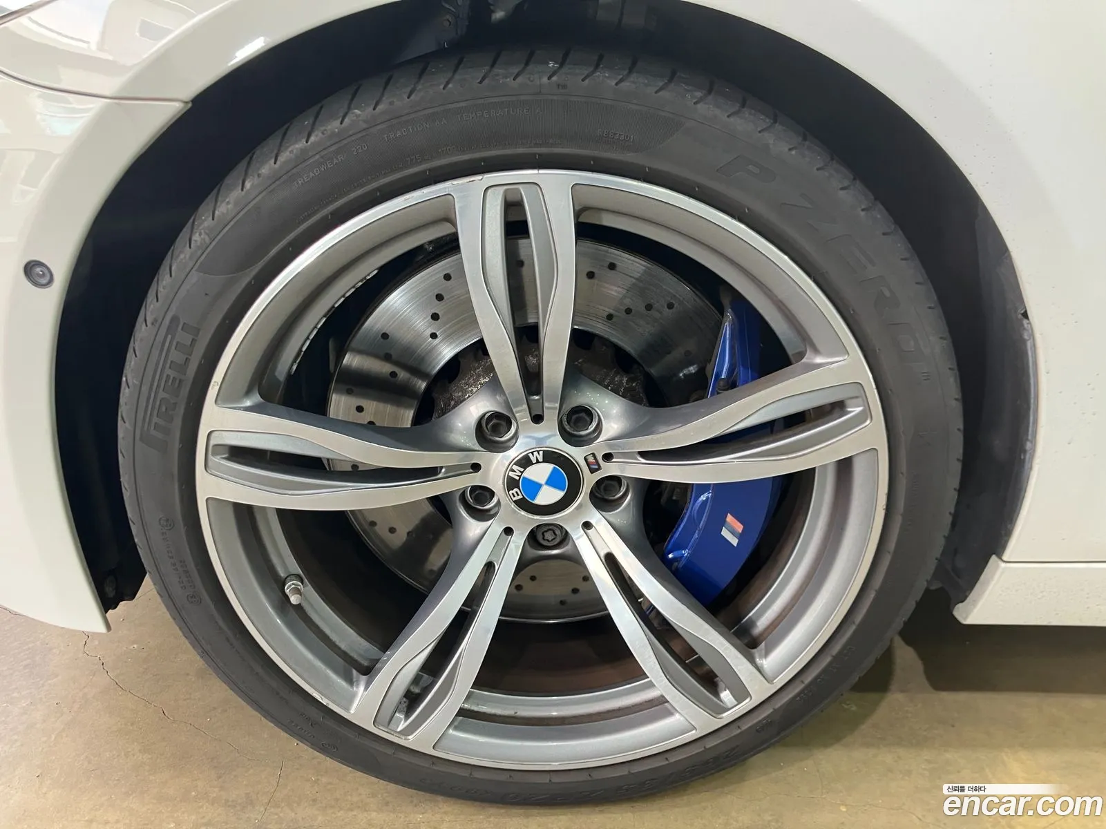 BMW M5 2015 — 17