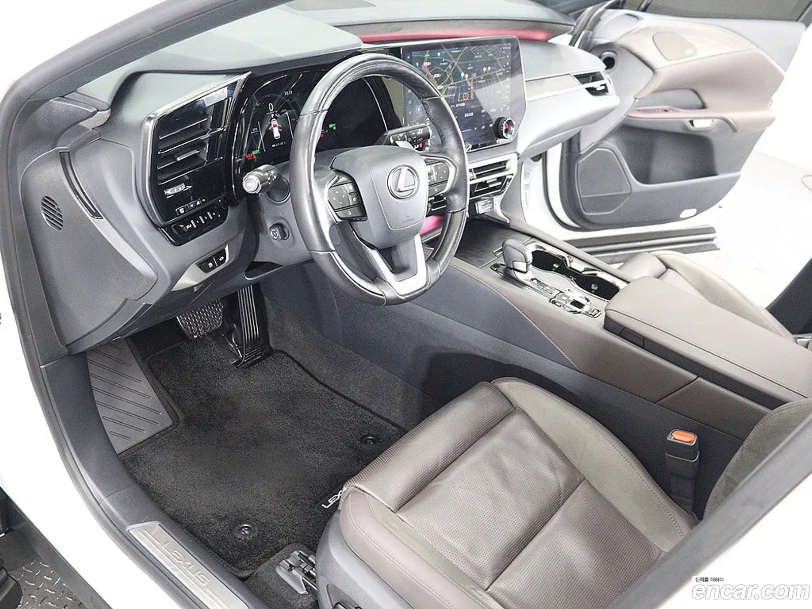 Lexus RX350h 2025 — 20