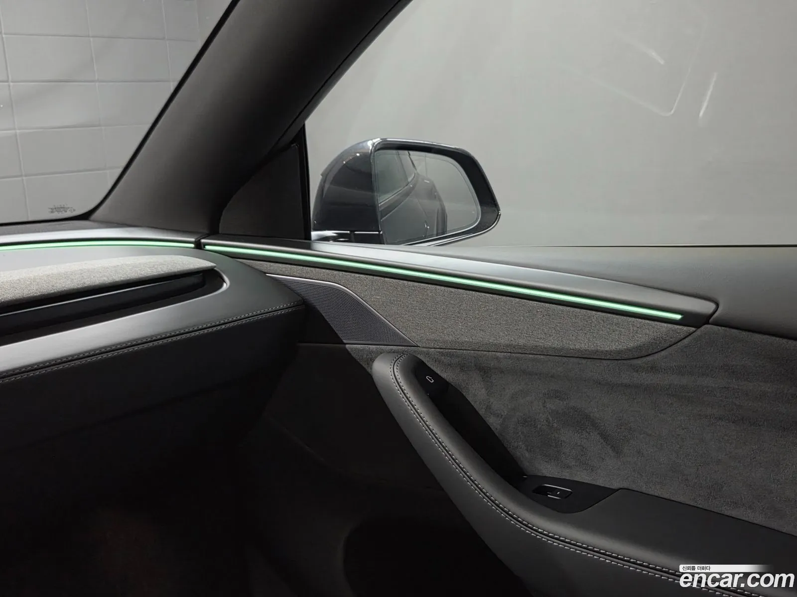 Tesla Model Y 2026 — 2