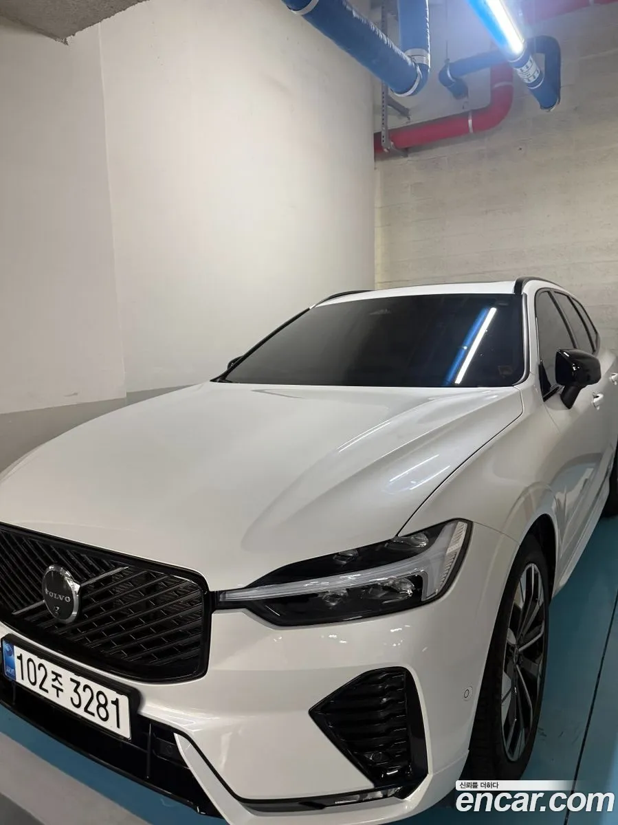 Volvo XC60 2025 — 3