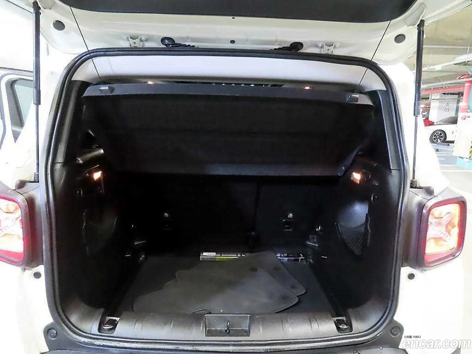 Jeep Renegade 2016 — 8