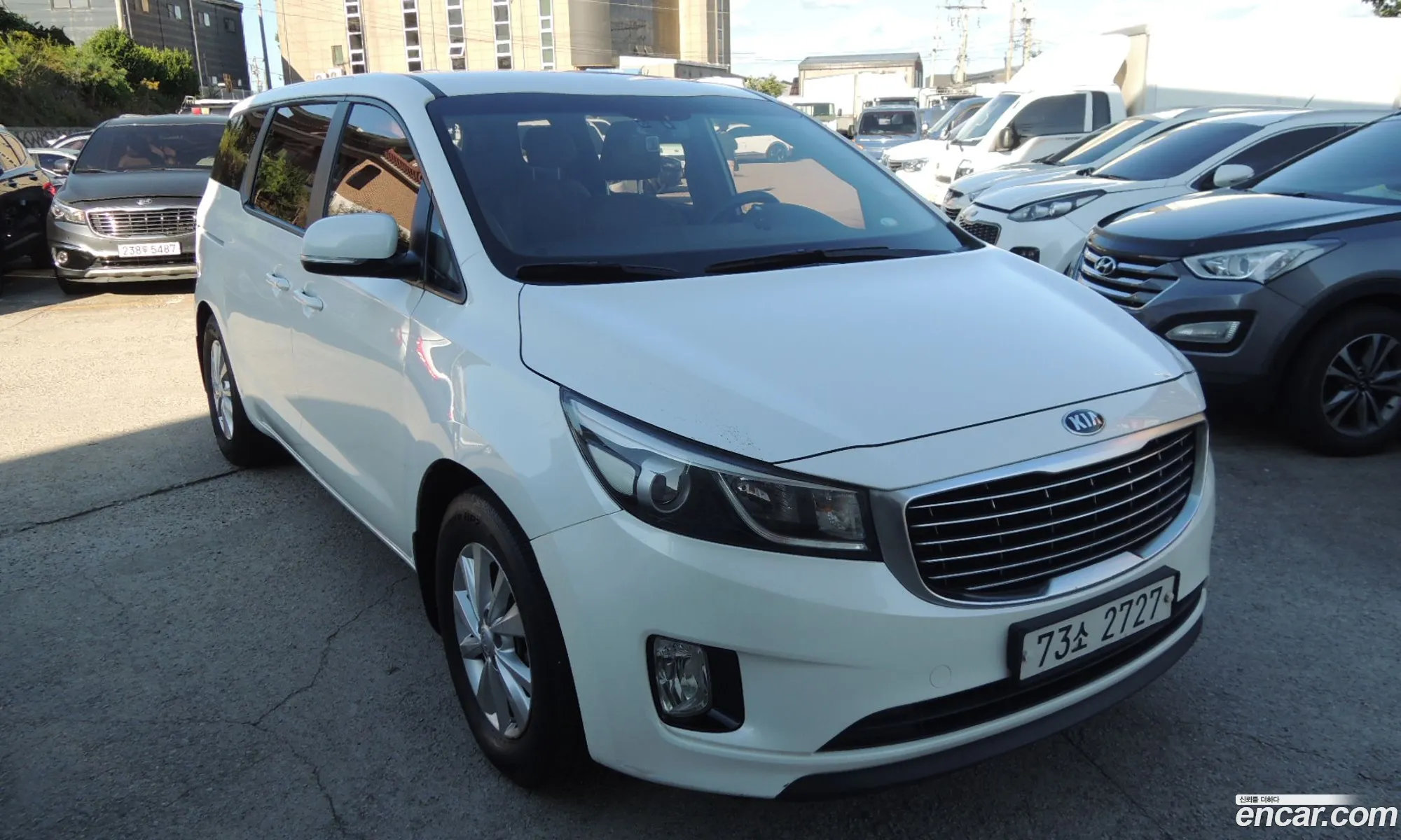 Kia Carnival 2017 — 2
