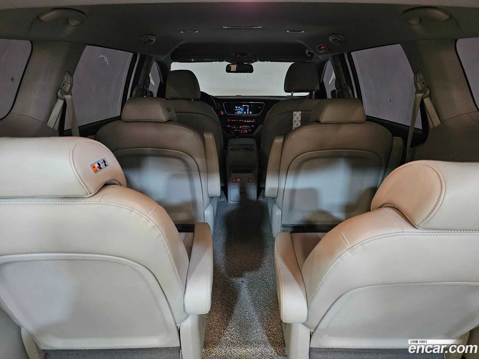 Kia Carnival 2019 — 3