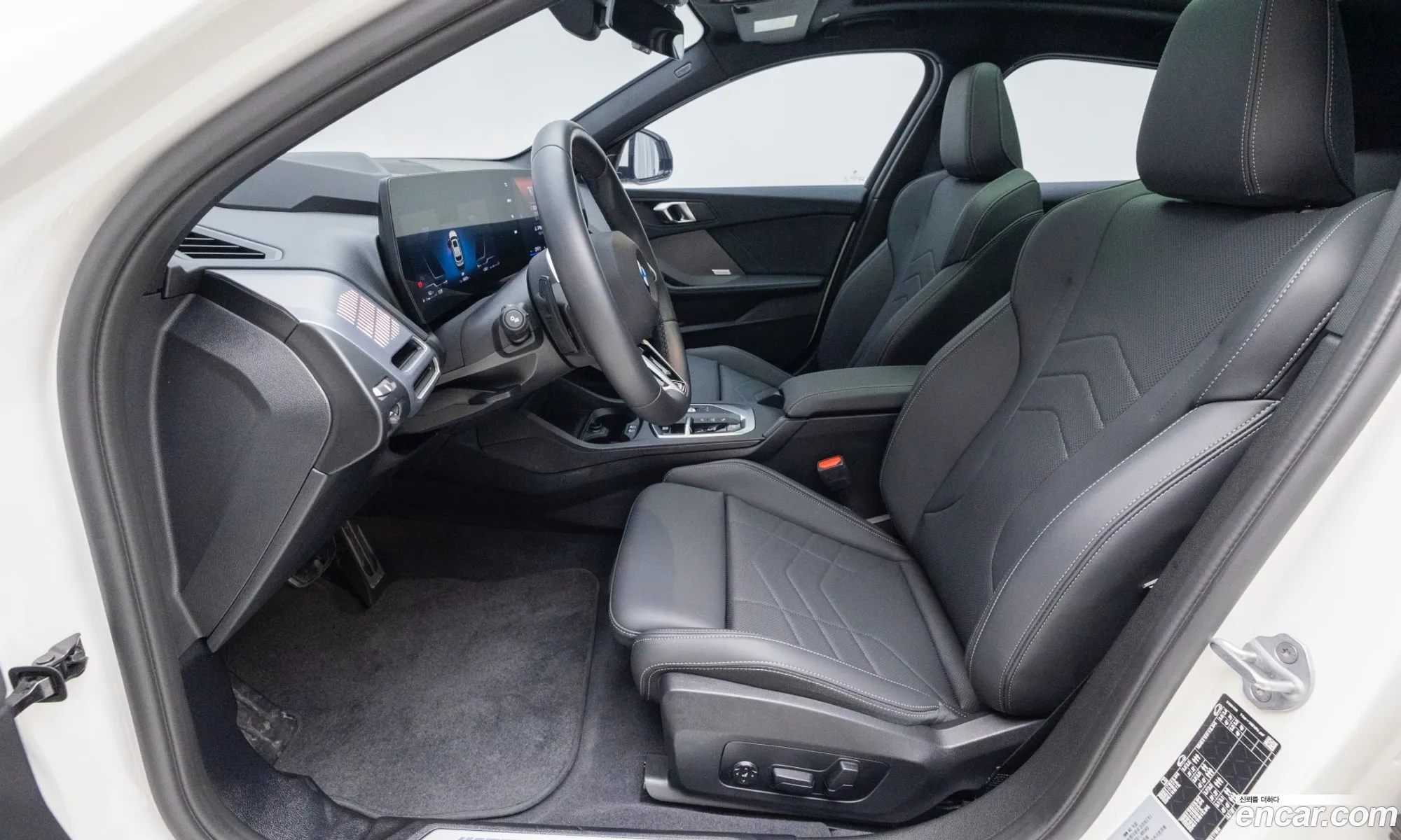BMW 1 Series 2025 — 7