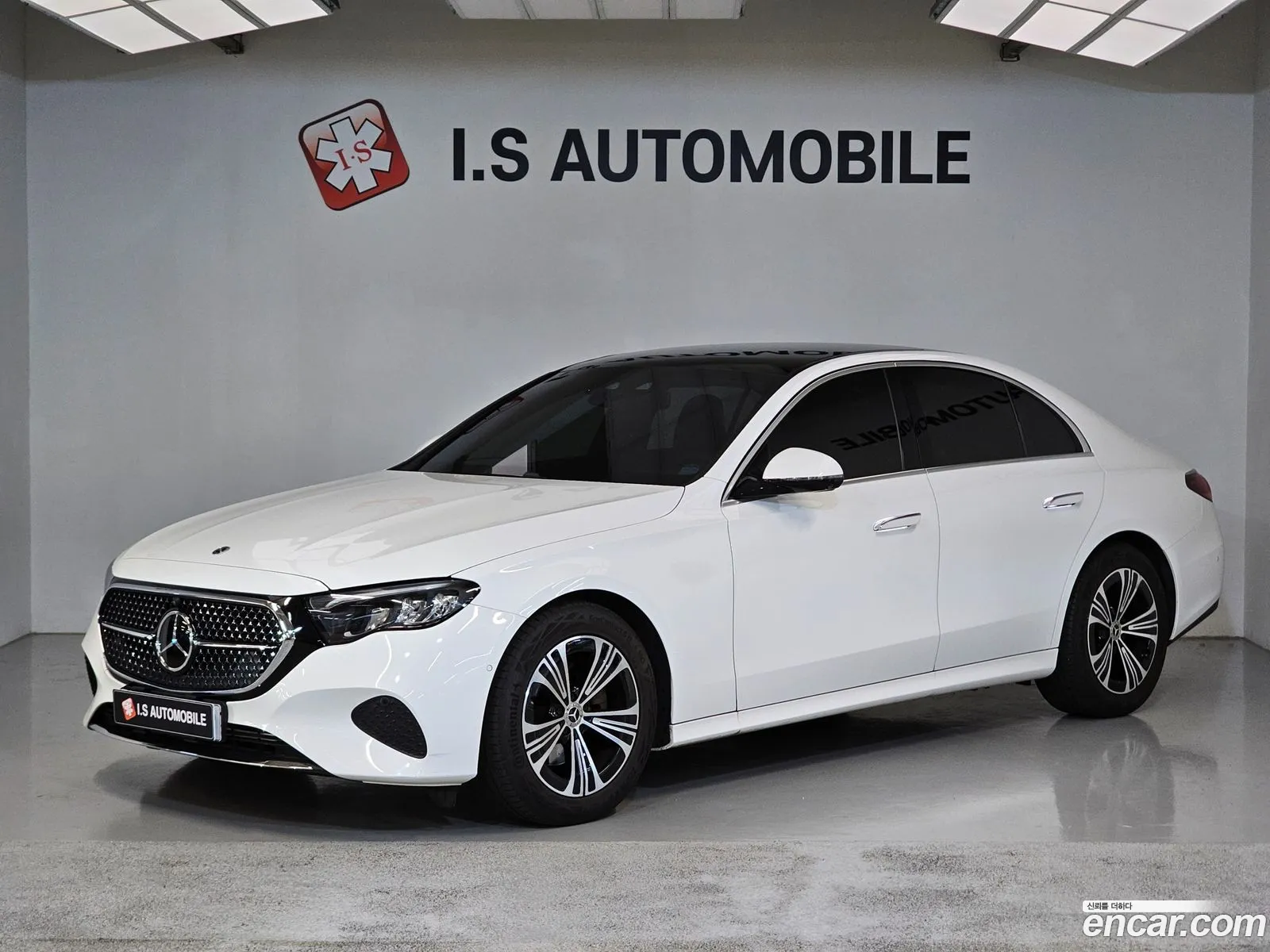 Mercedes-Benz E-Class W214 2024 — 13