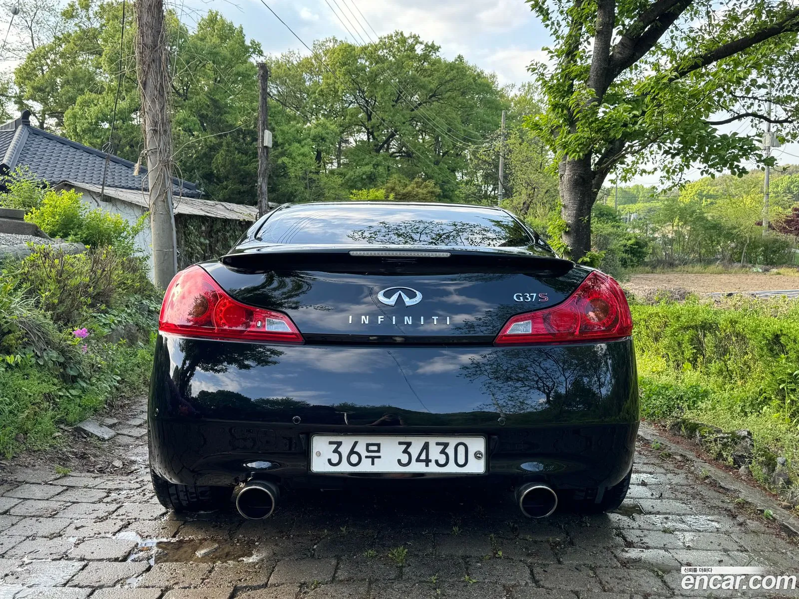 Infiniti G37