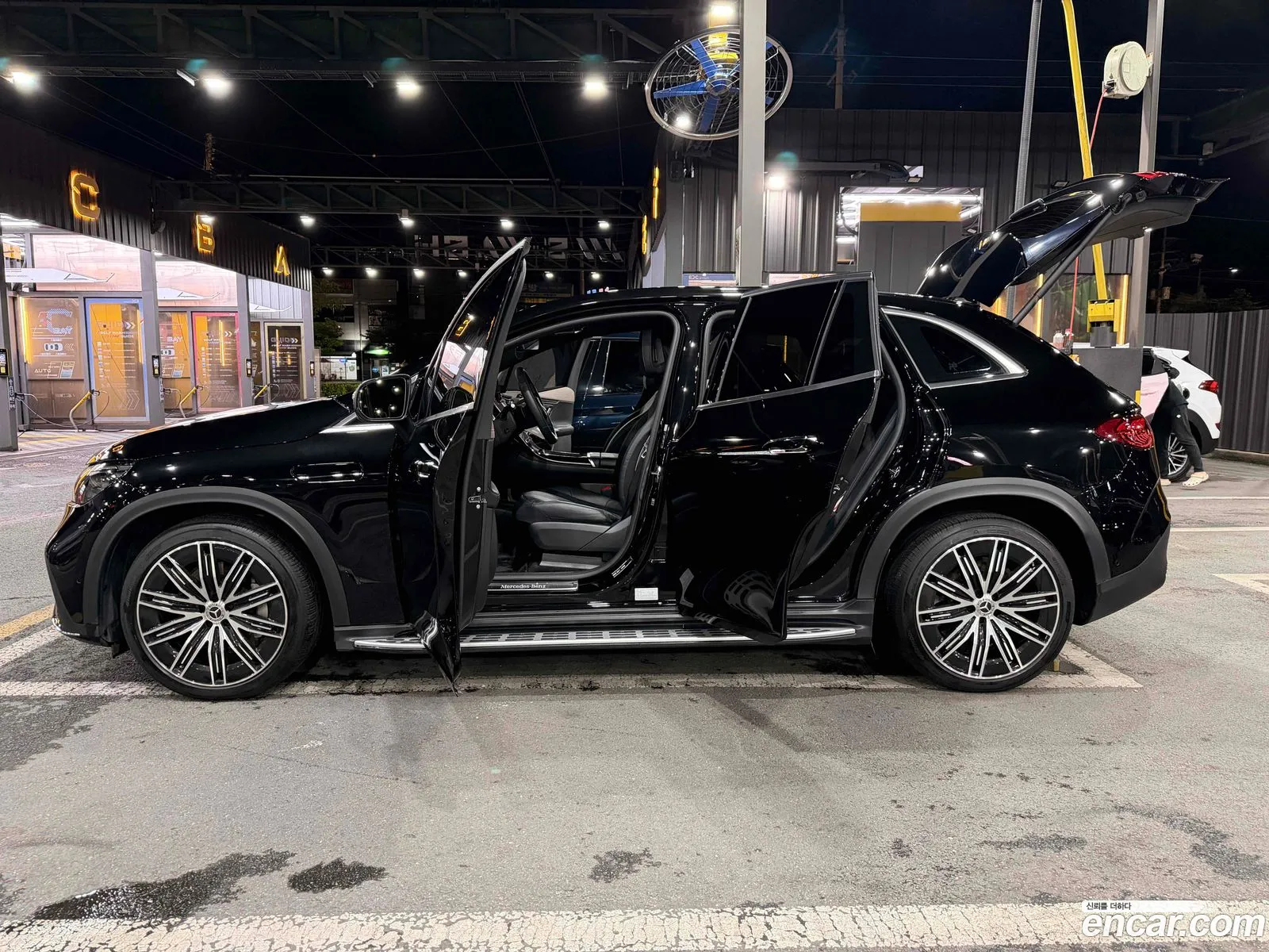 Mercedes-Benz EQE SUV X294 2023 — 16