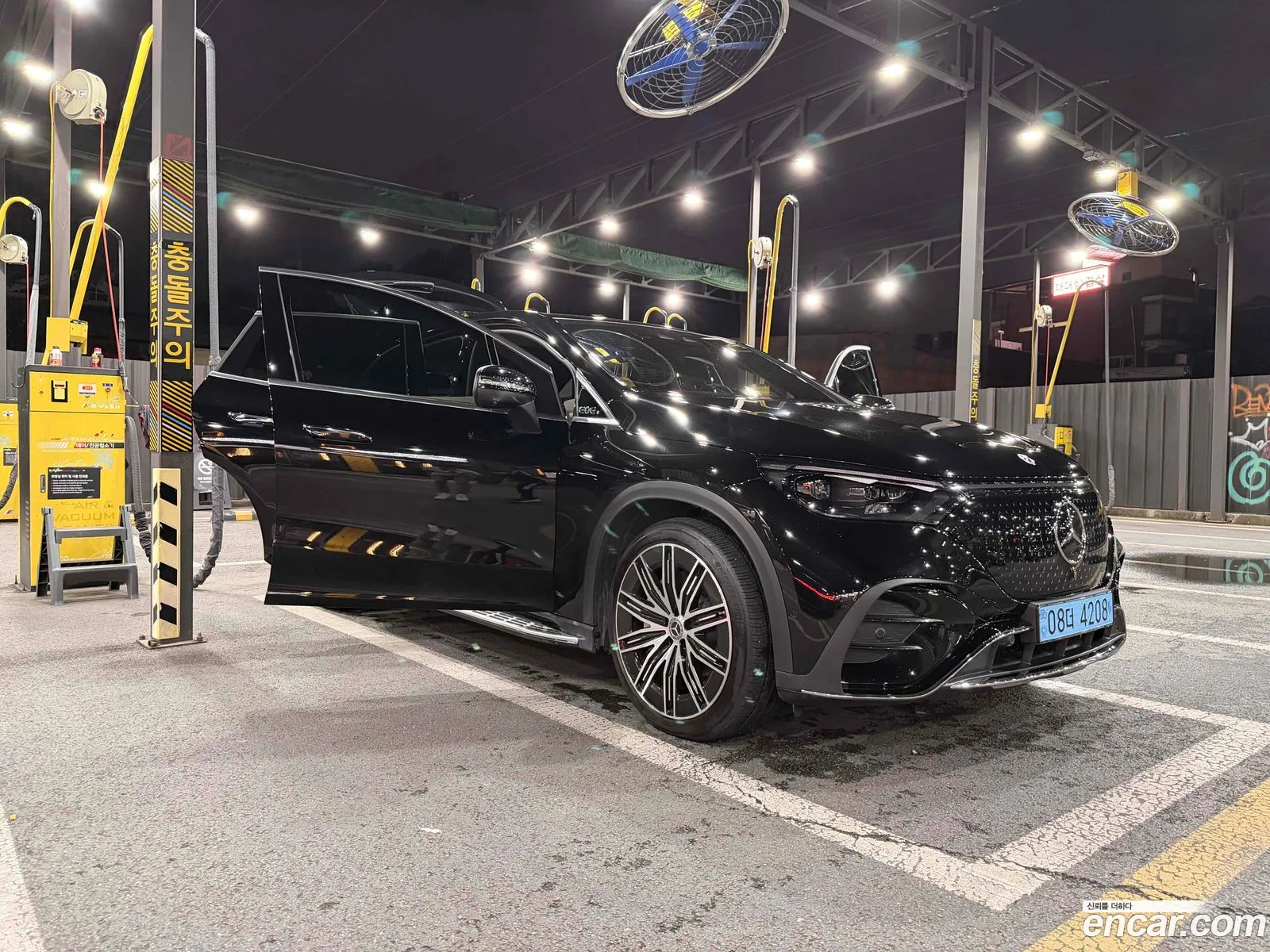 Mercedes-Benz EQE SUV X294 2023 — 3