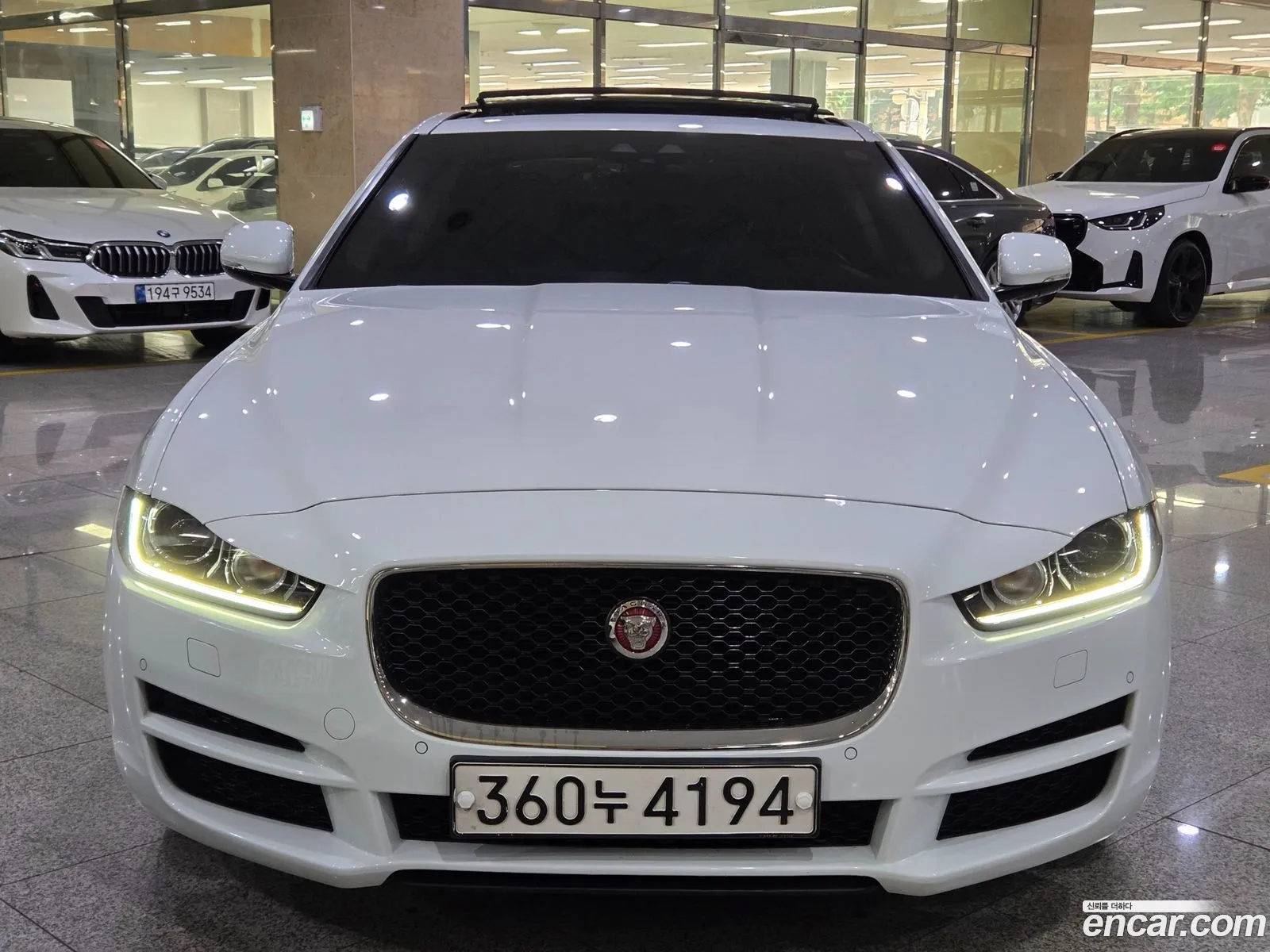 Jaguar XE 2019 — 7