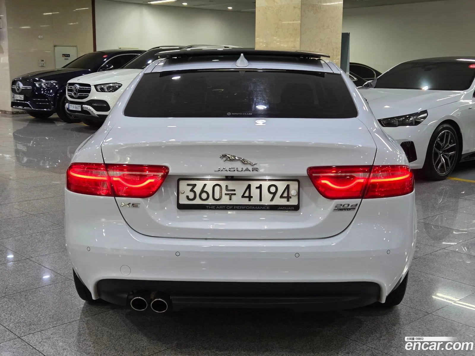 Jaguar XE 2019 — 10
