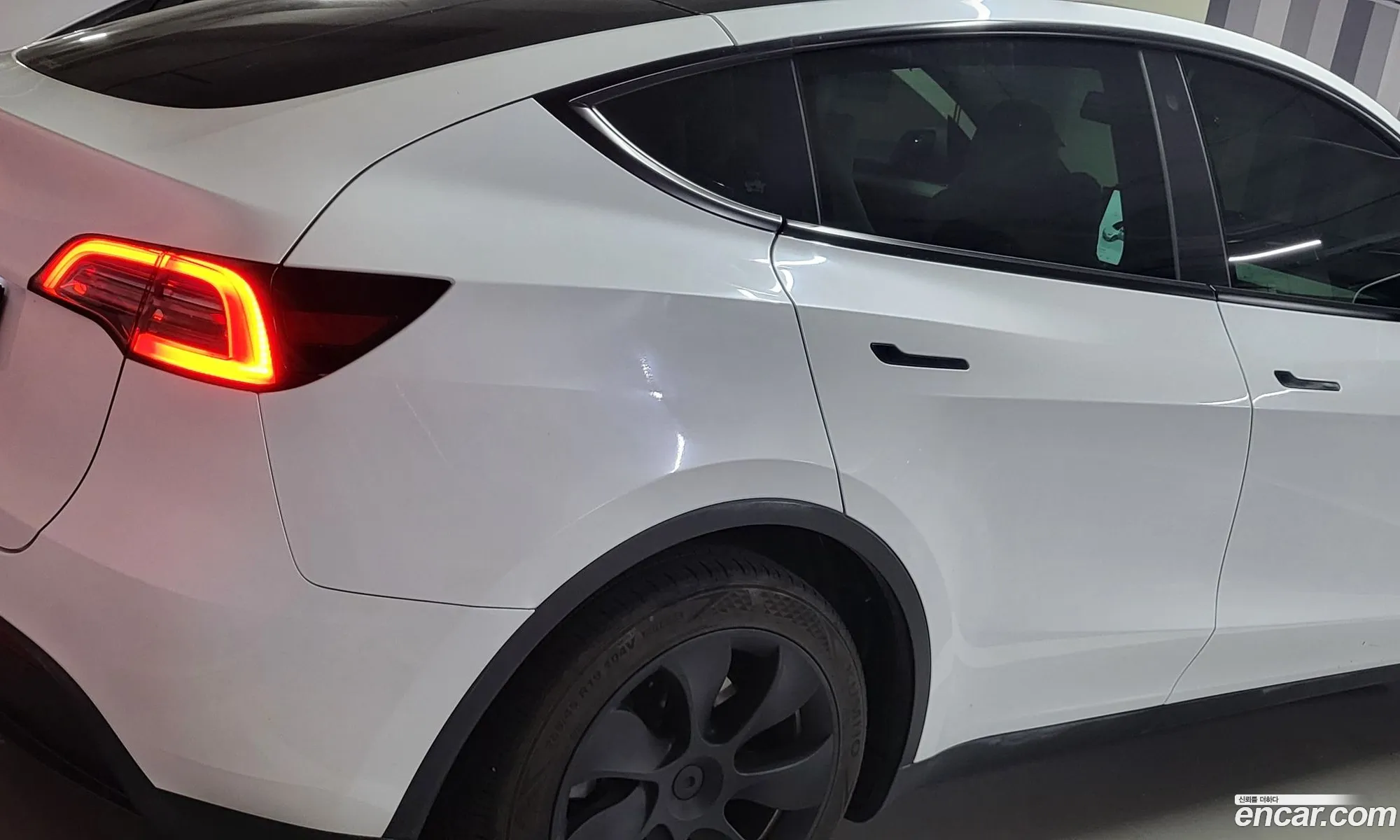 Tesla Model Y 2023 — 7