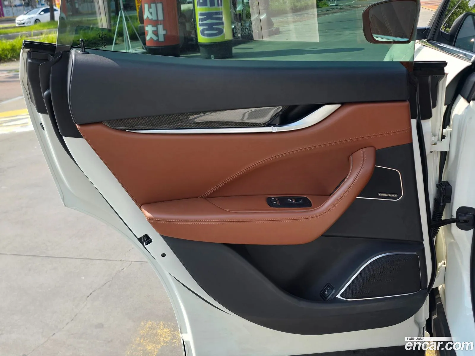 Maserati Levante 2017 — 15