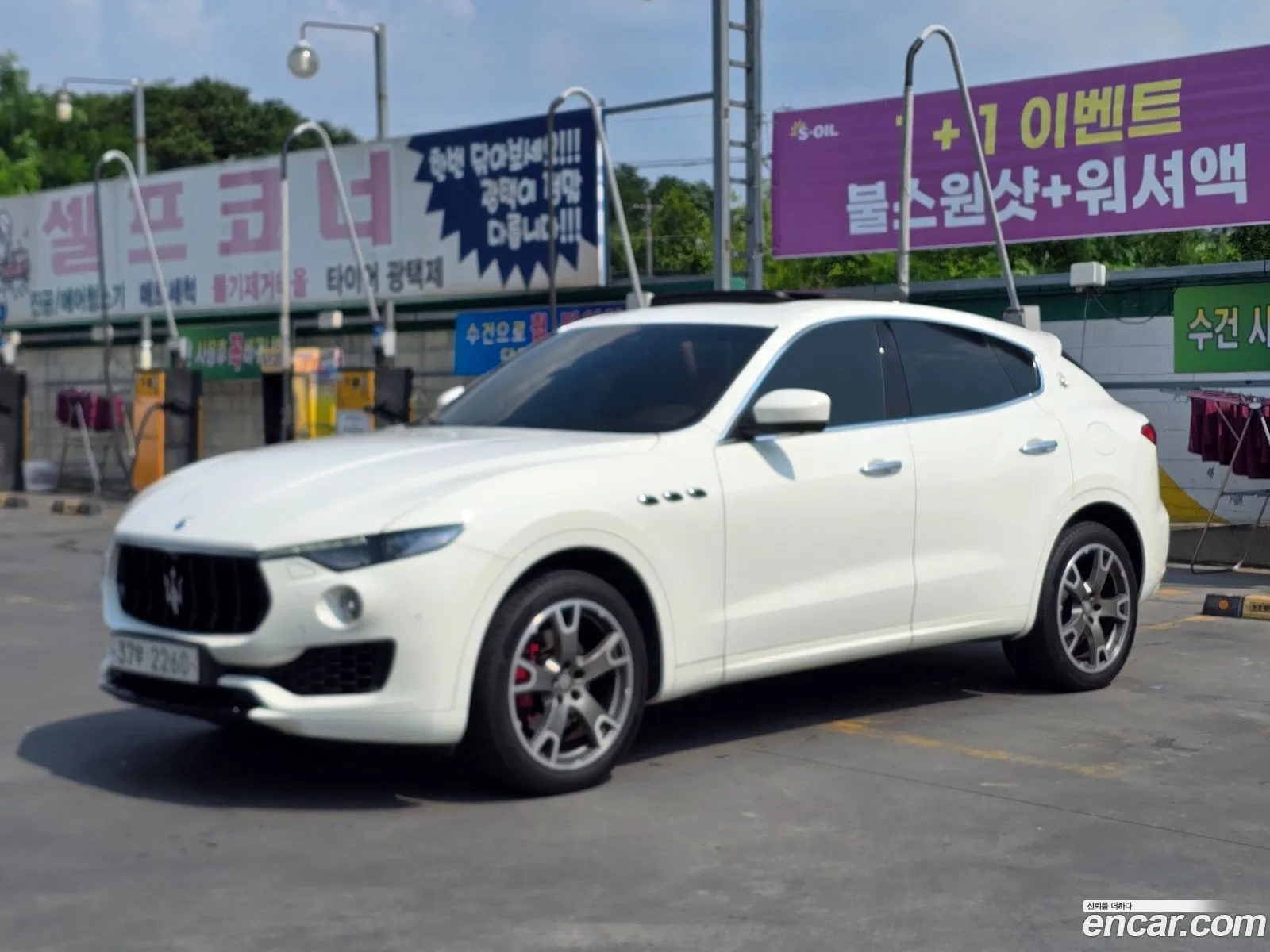Maserati Levante 2017 — 18