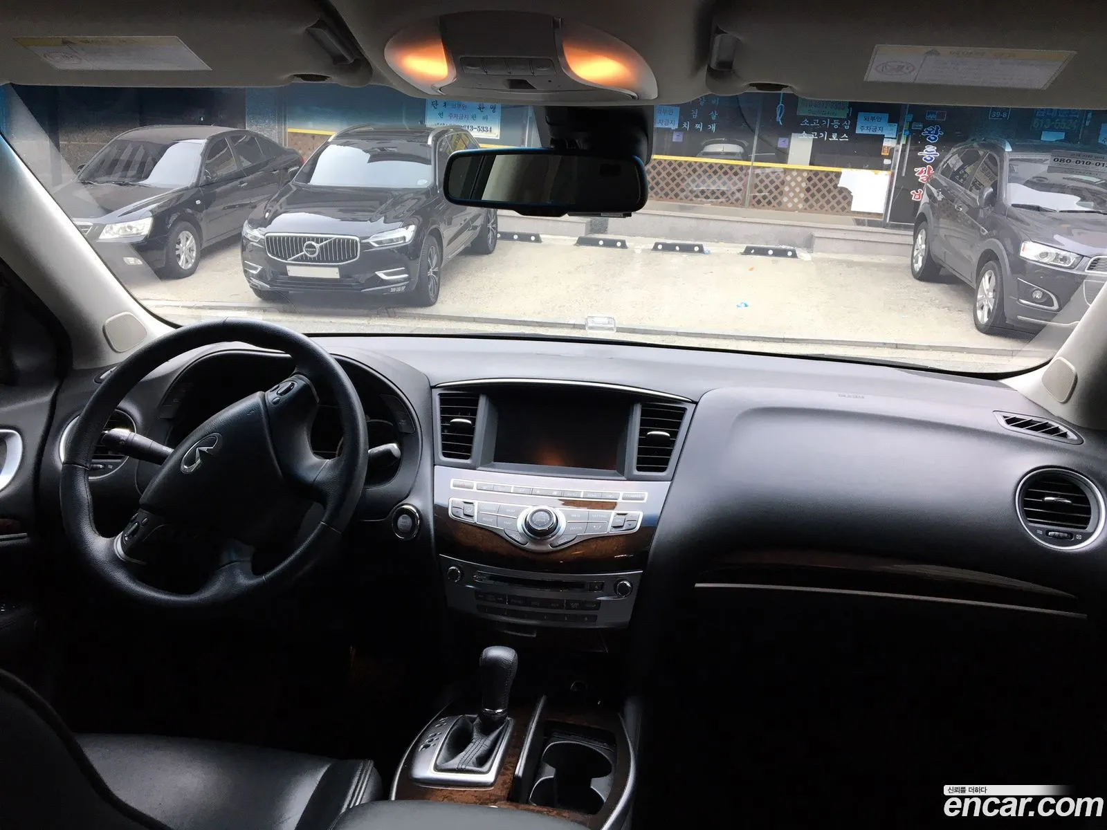 Infiniti JX35
