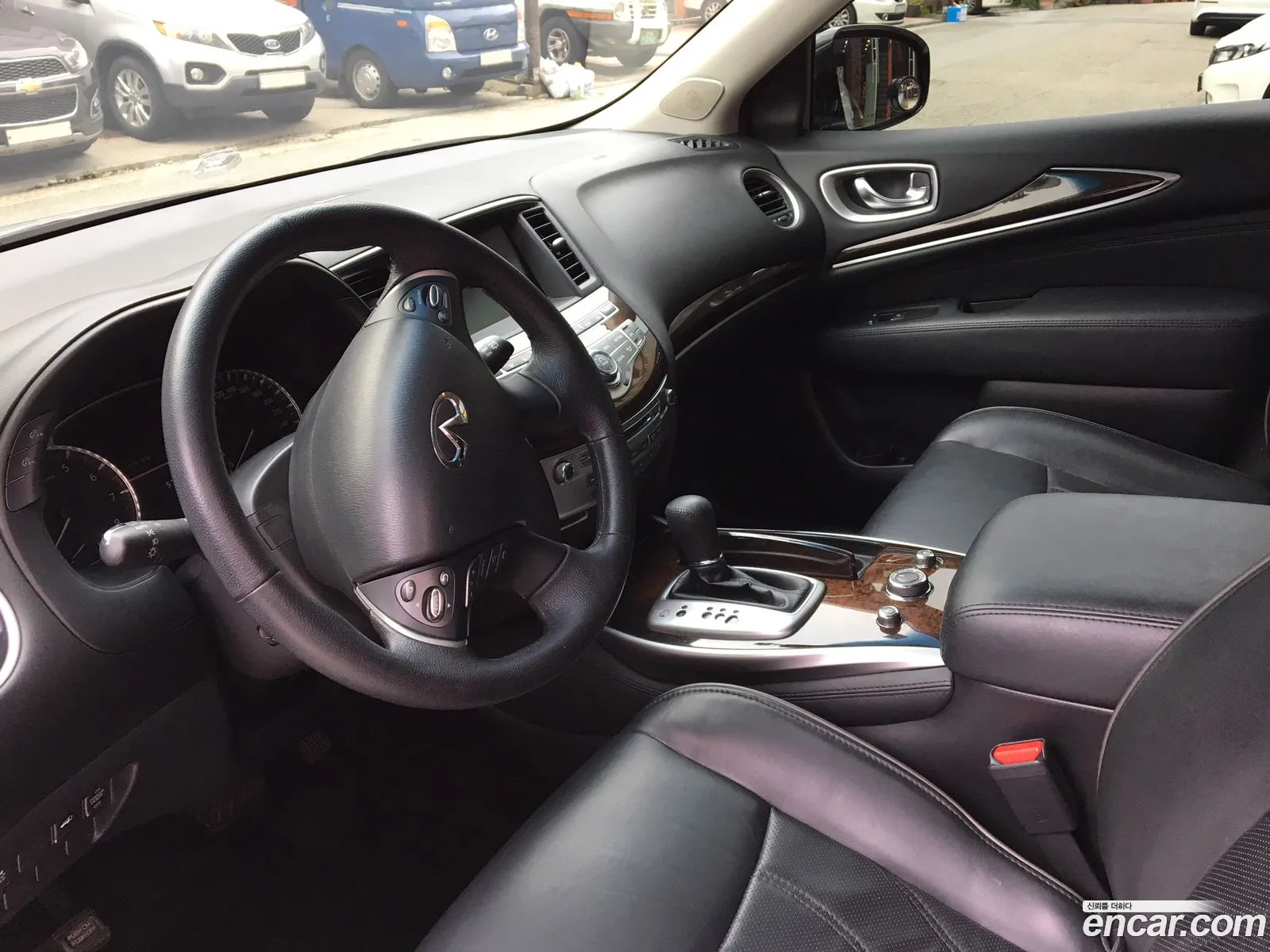 Infiniti JX35 2013 — 7