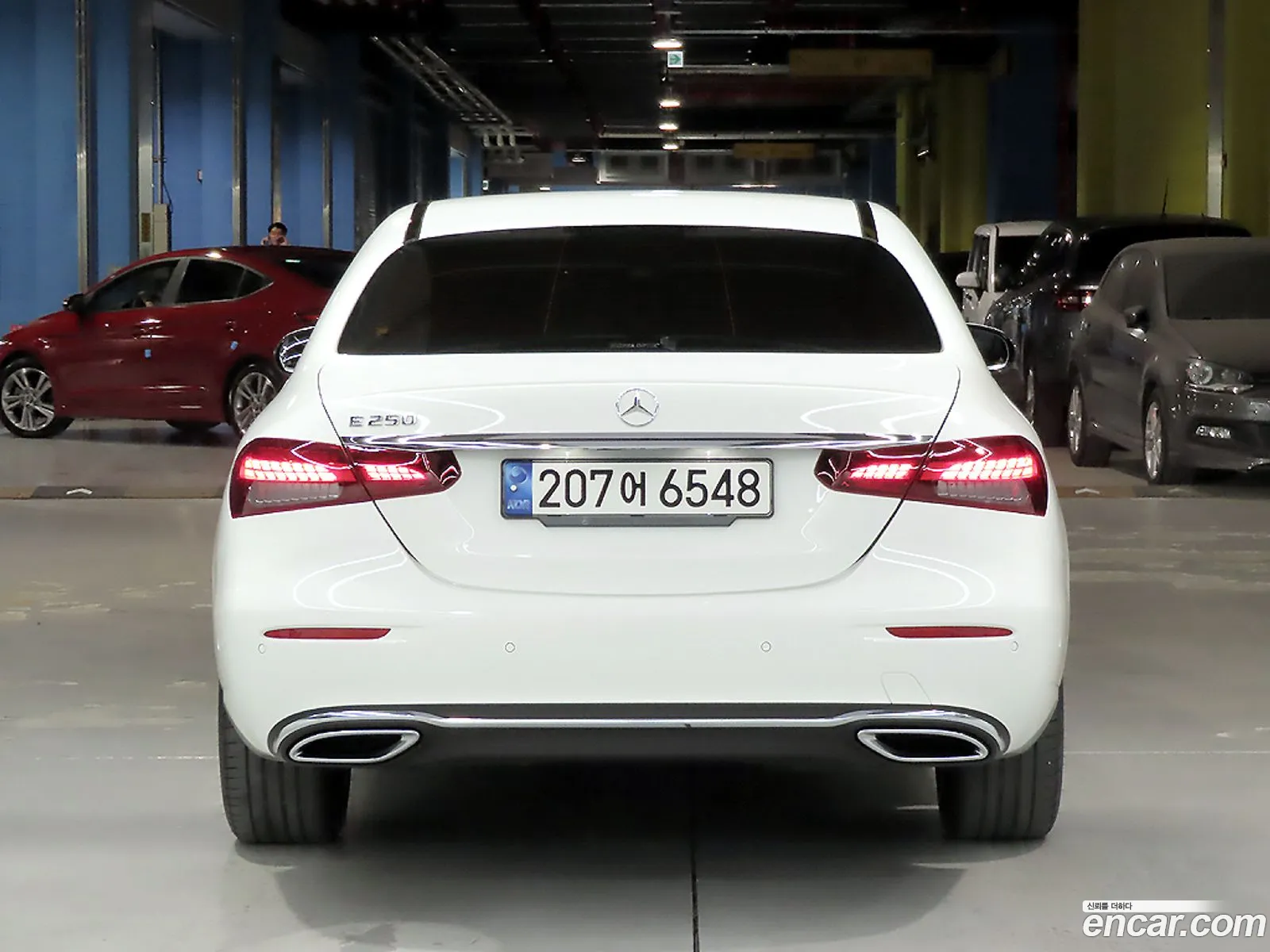 Mercedes-Benz E-Class W213 2022 — 12