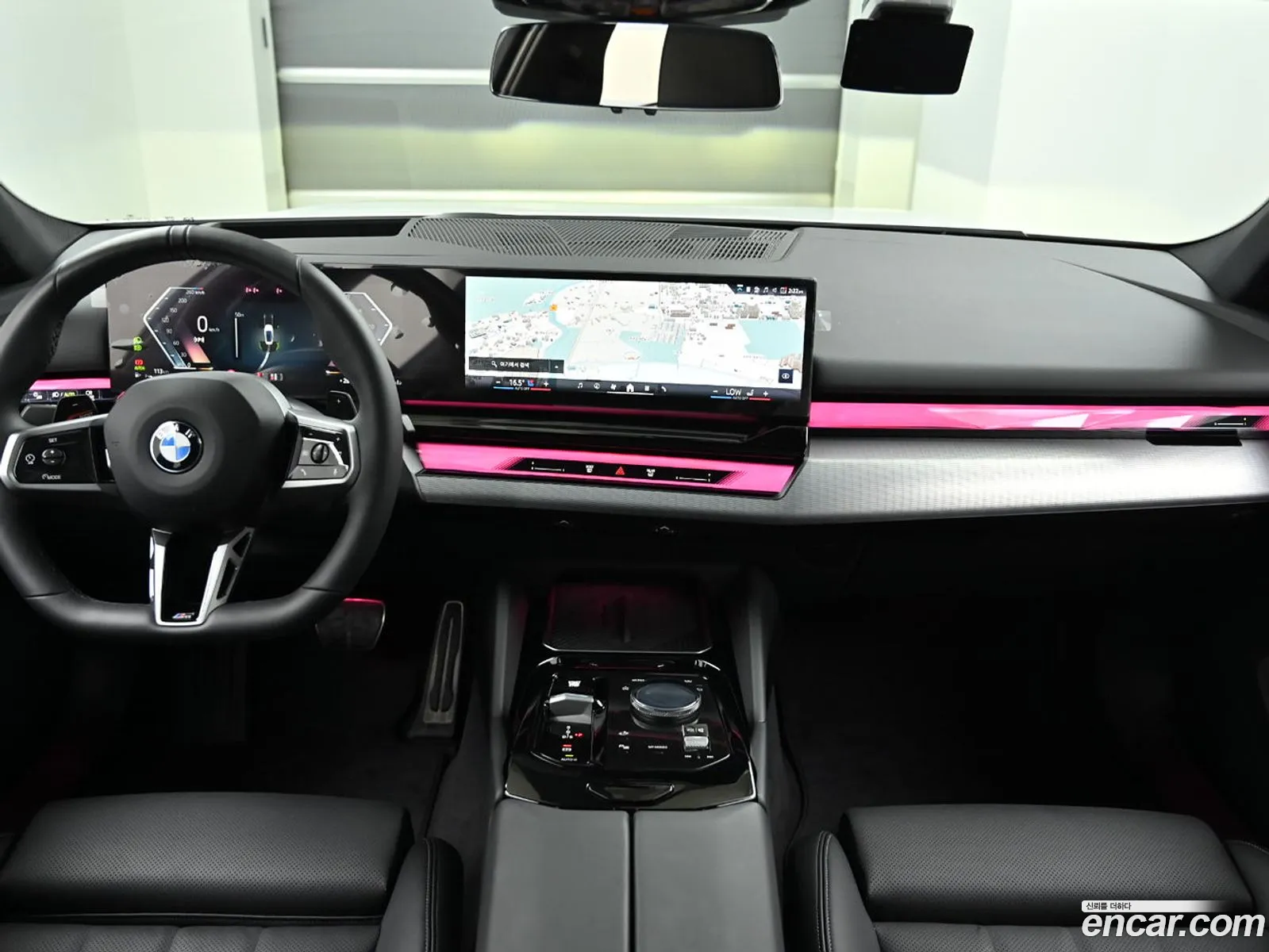 BMW 5 Series 2025 — 16