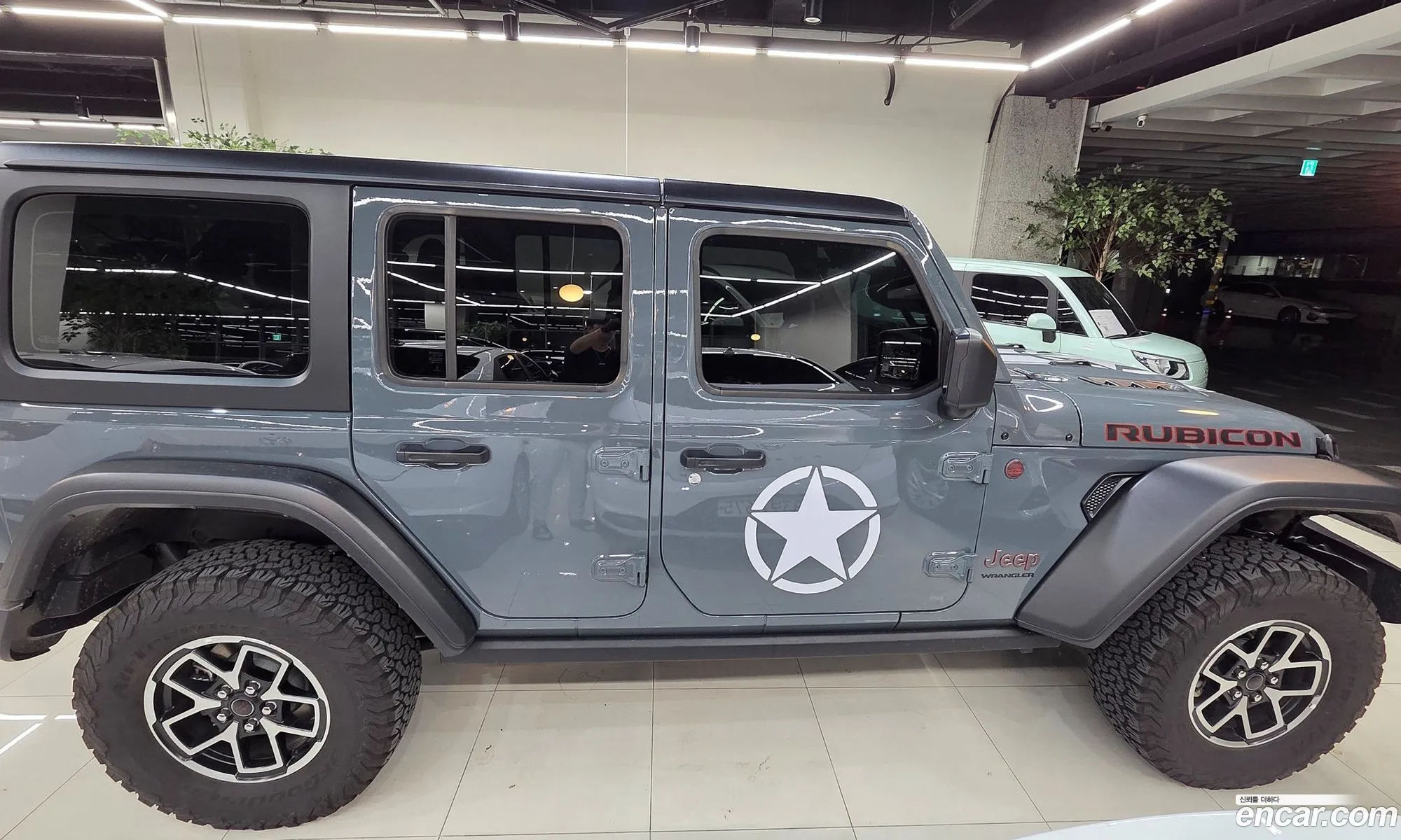 Jeep Wrangler 2025 — 12