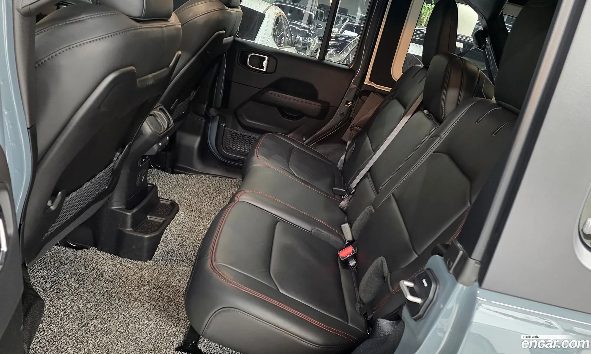 Jeep Wrangler 2025 — 5