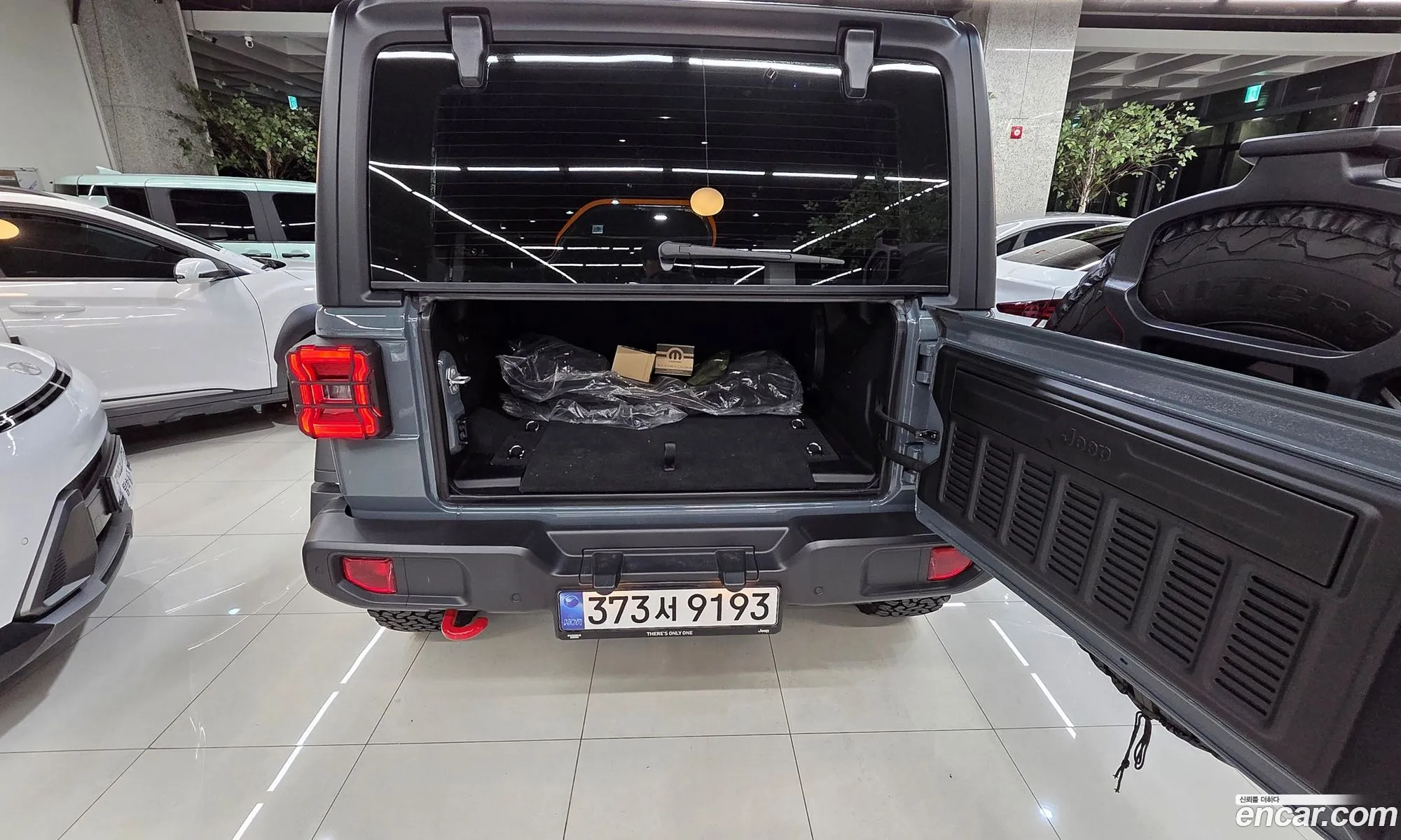 Jeep Wrangler 2025 — 2
