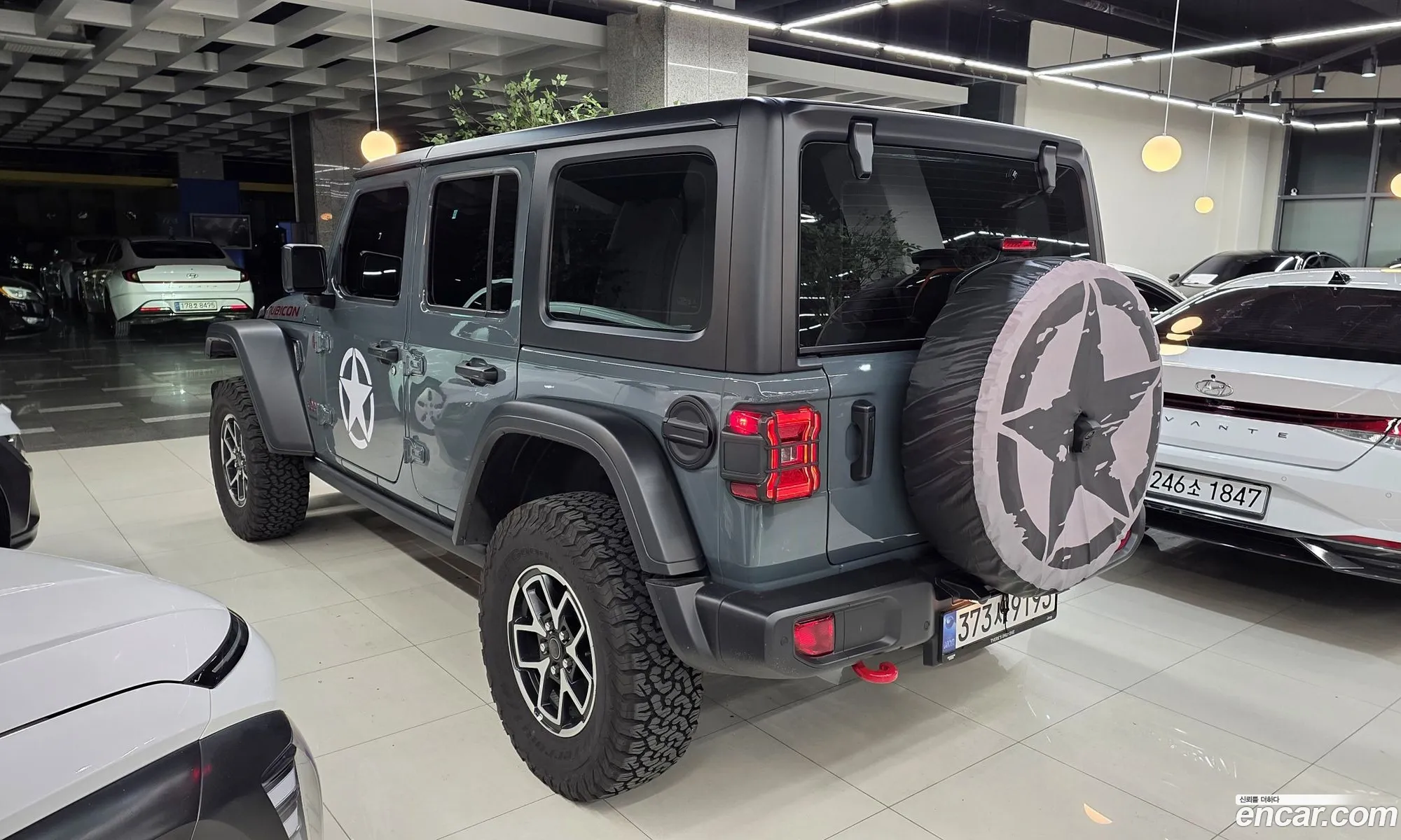 Jeep Wrangler 2025 — 14
