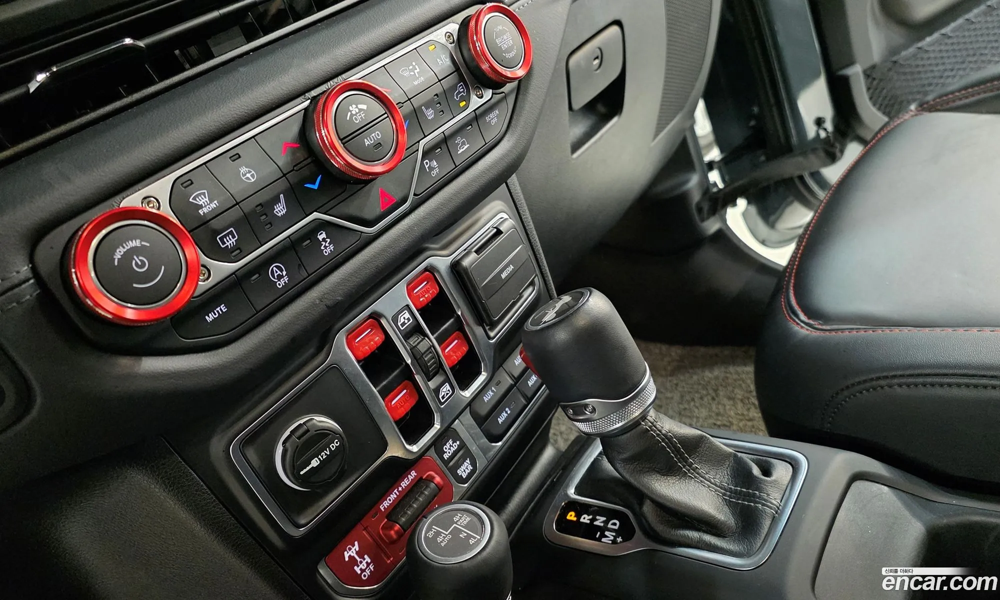 Jeep Wrangler 2025 — 11