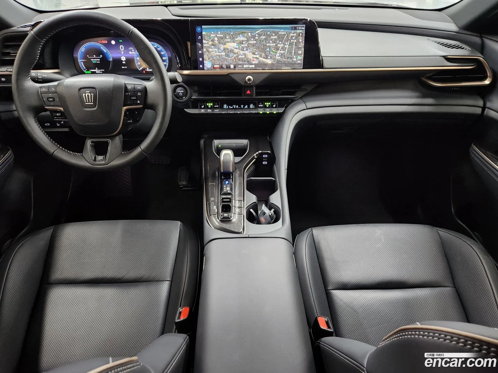 Toyota Crown Crossover 2024 — 10