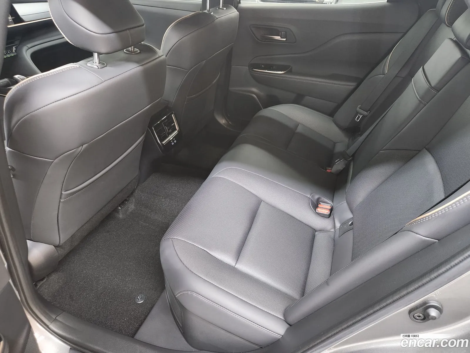 Toyota Crown Crossover 2024 — 3