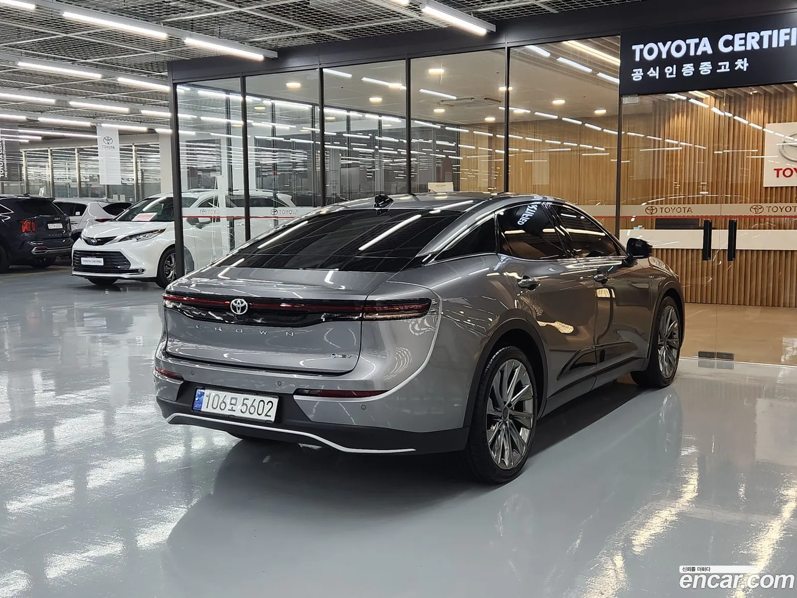 Toyota Crown Crossover 2024 — 16