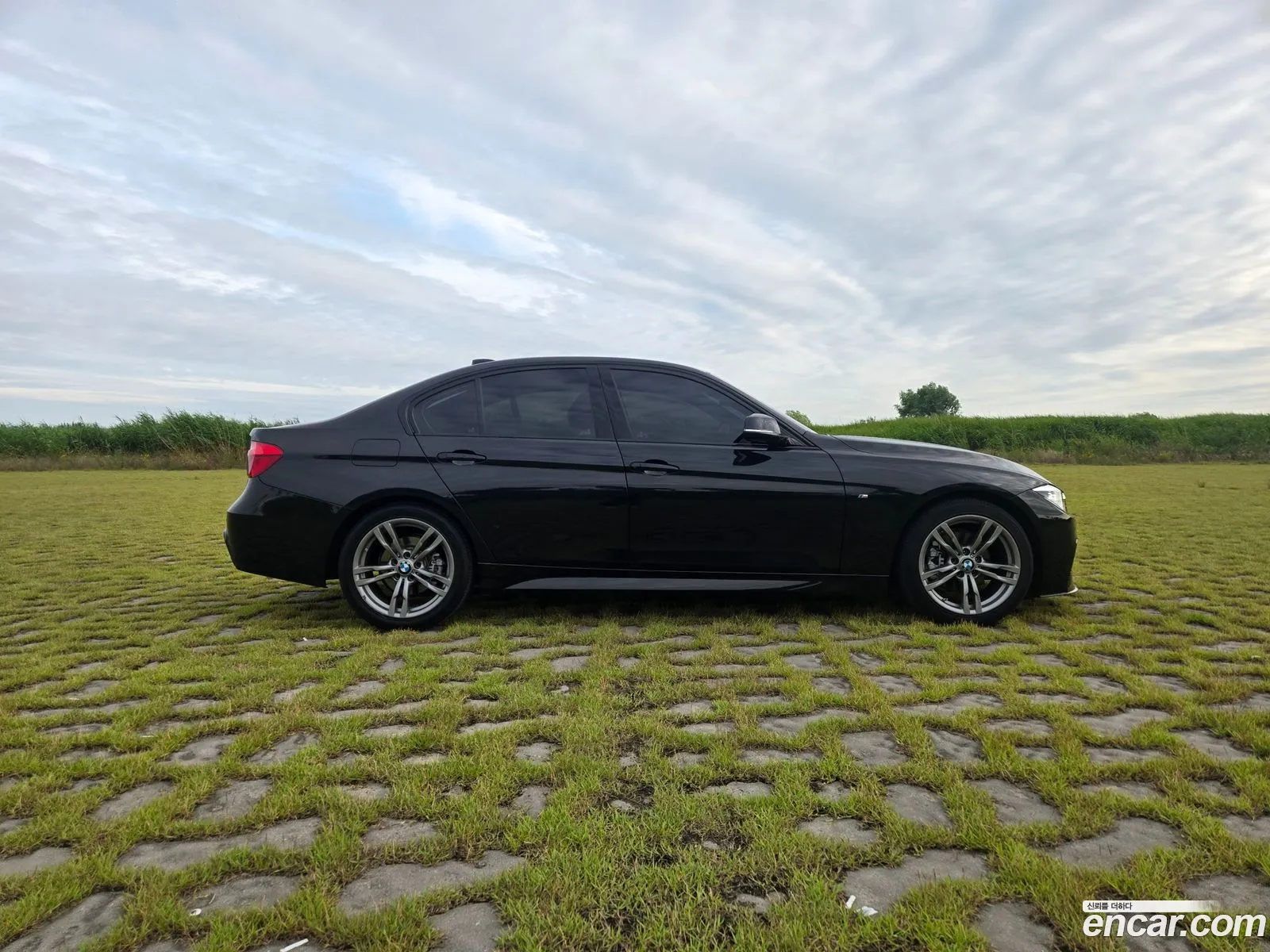 BMW 3 Series 2017 — 8