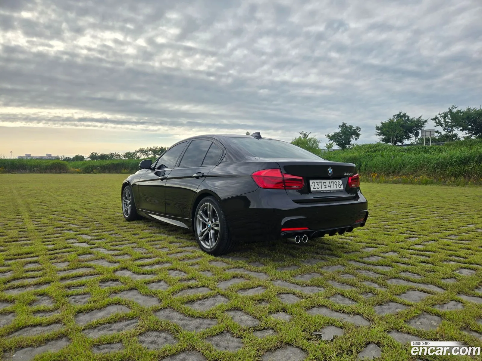 BMW 3 Series 2017 — 17