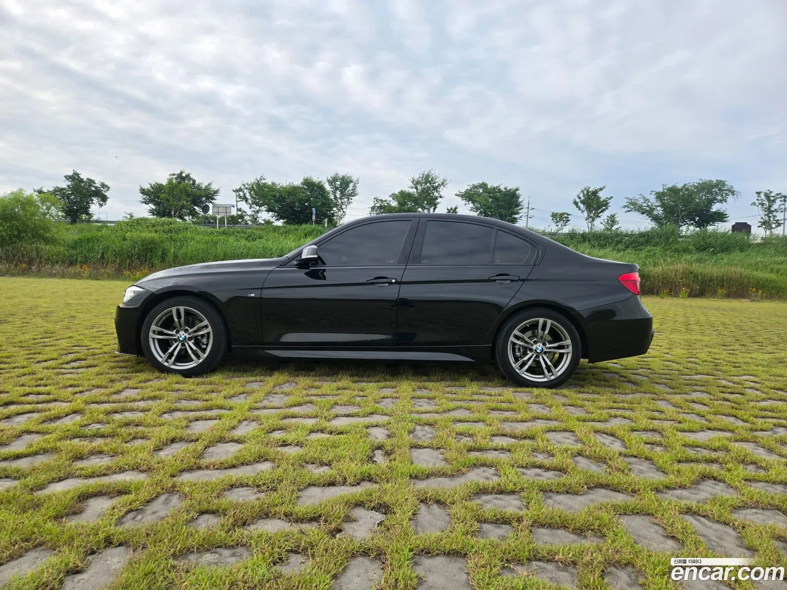 BMW 3 Series 2017 — 6