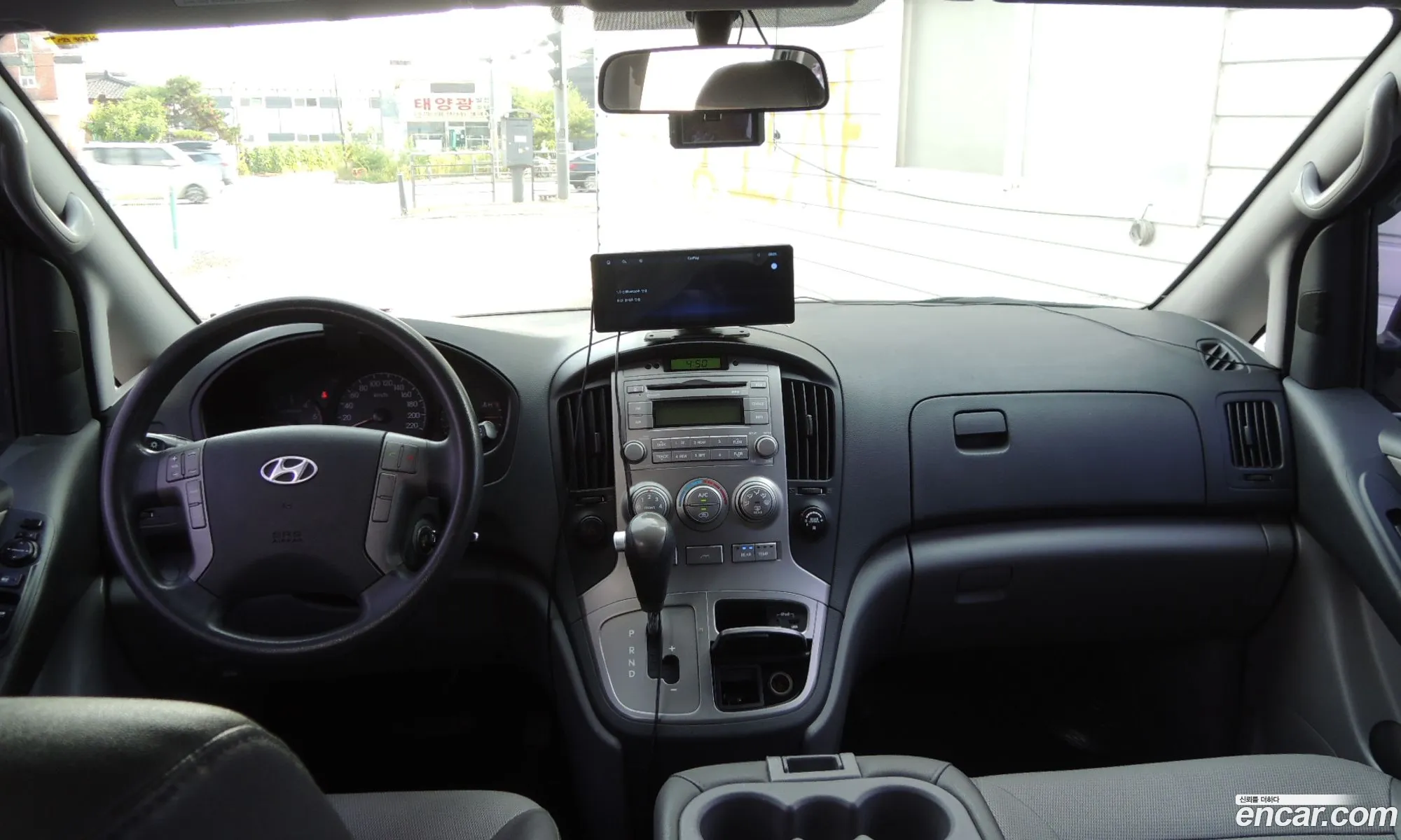 Hyundai Grand Starex 2012 — 2