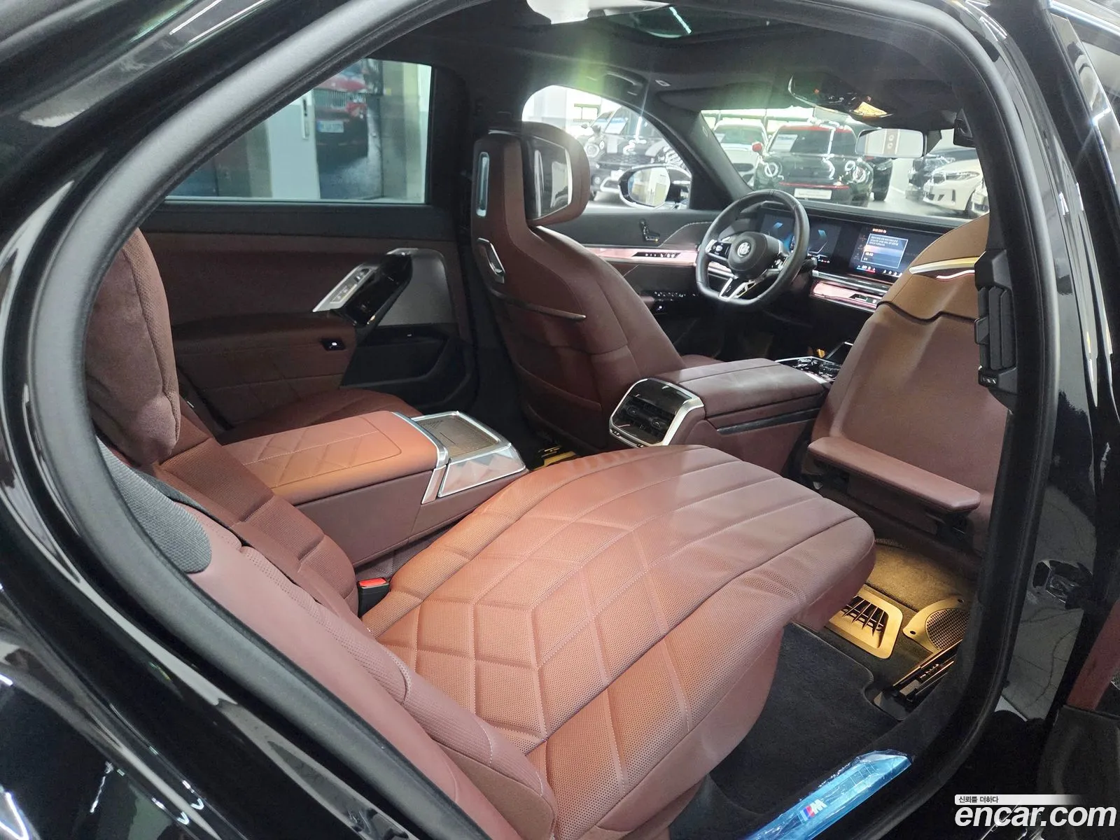 BMW 7 Series 2024 — 12
