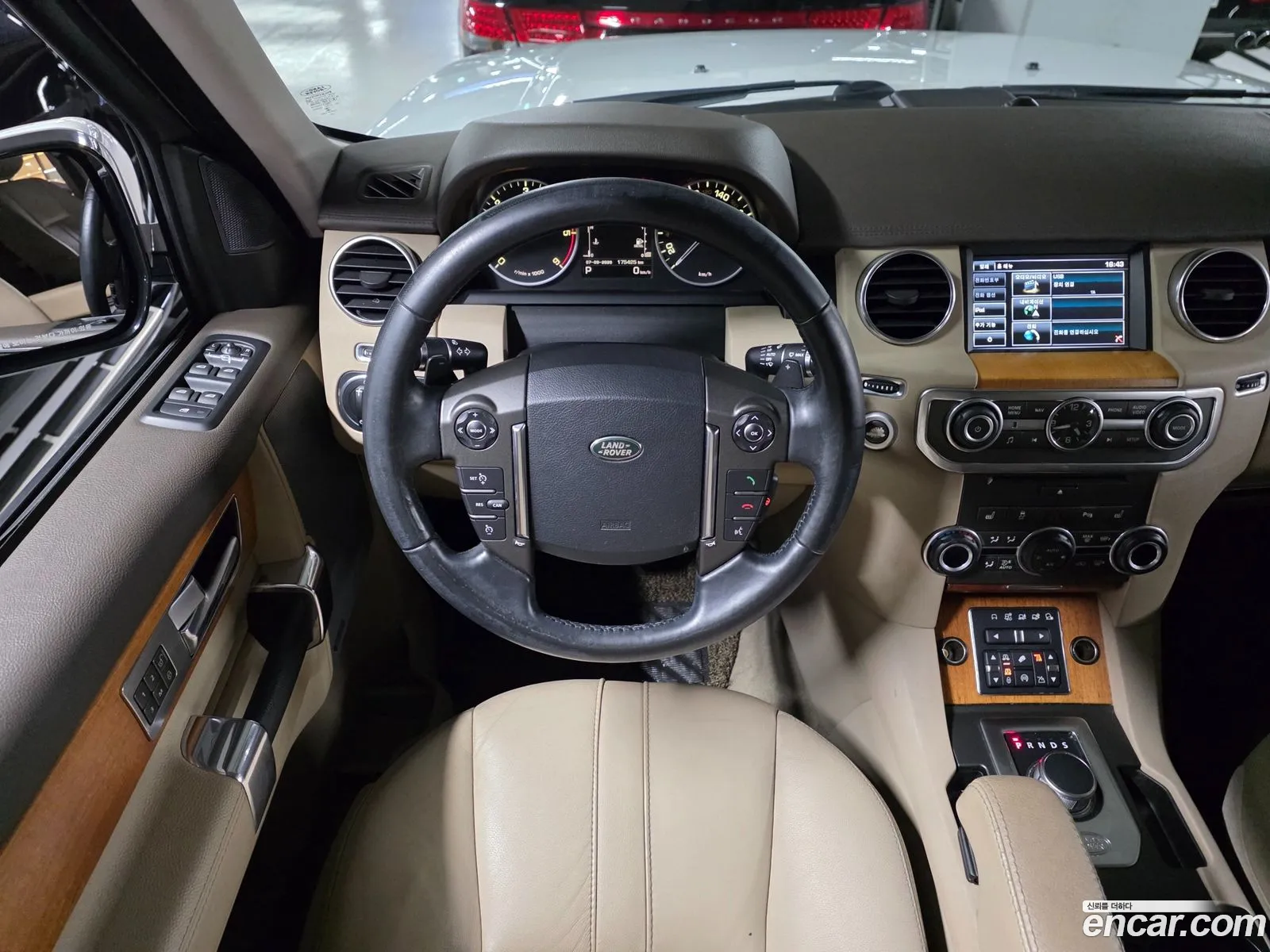 Land Rover Discovery 4 2015 — 14