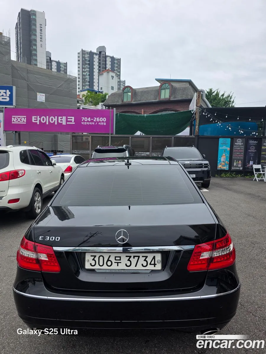 Mercedes-Benz E-Class W212 2013 — 12