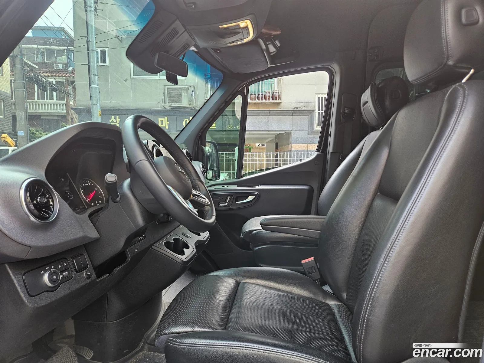 Mercedes-Benz Sprinter 2023 — 4