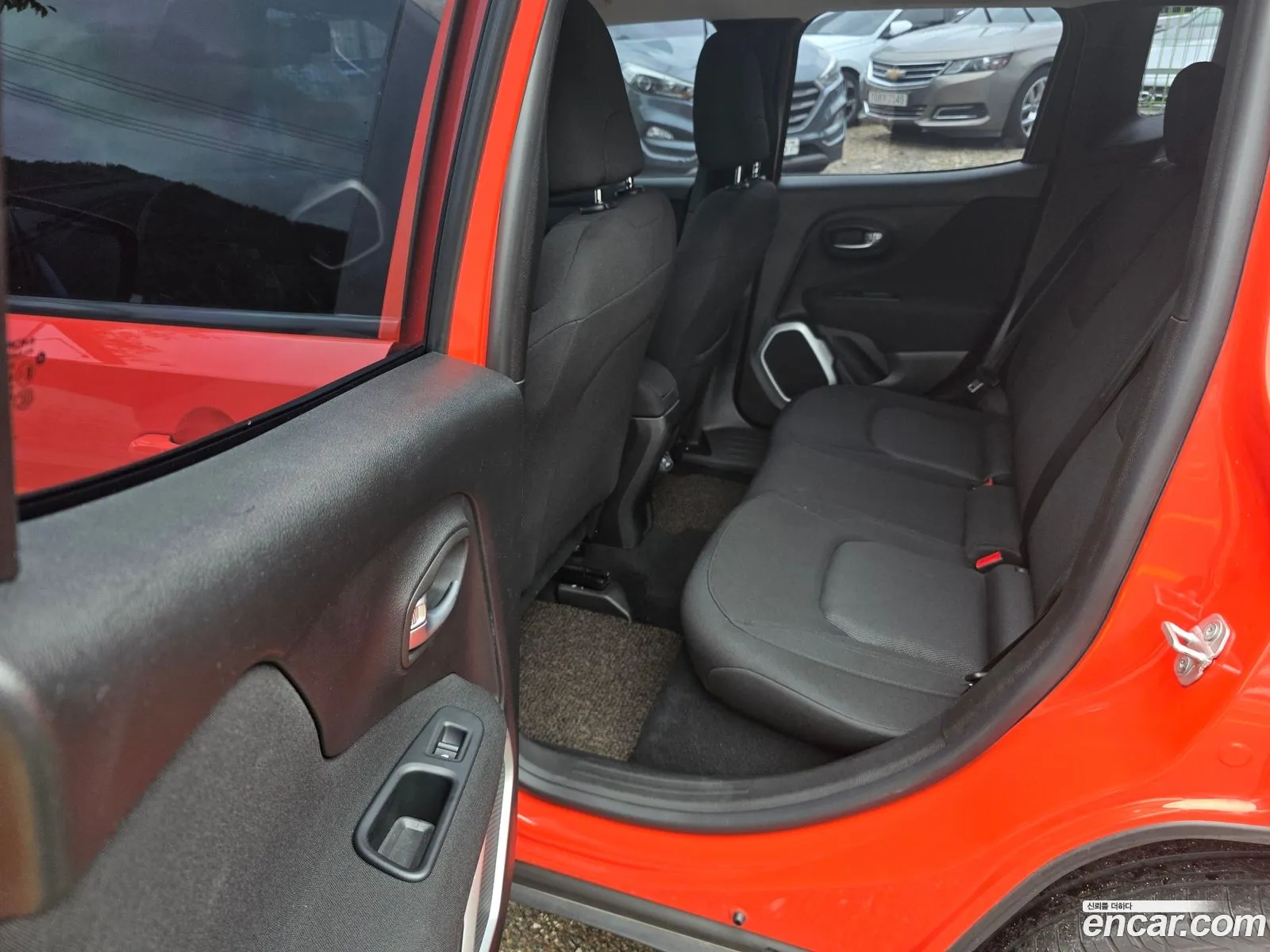 Jeep Renegade 2018 — 14
