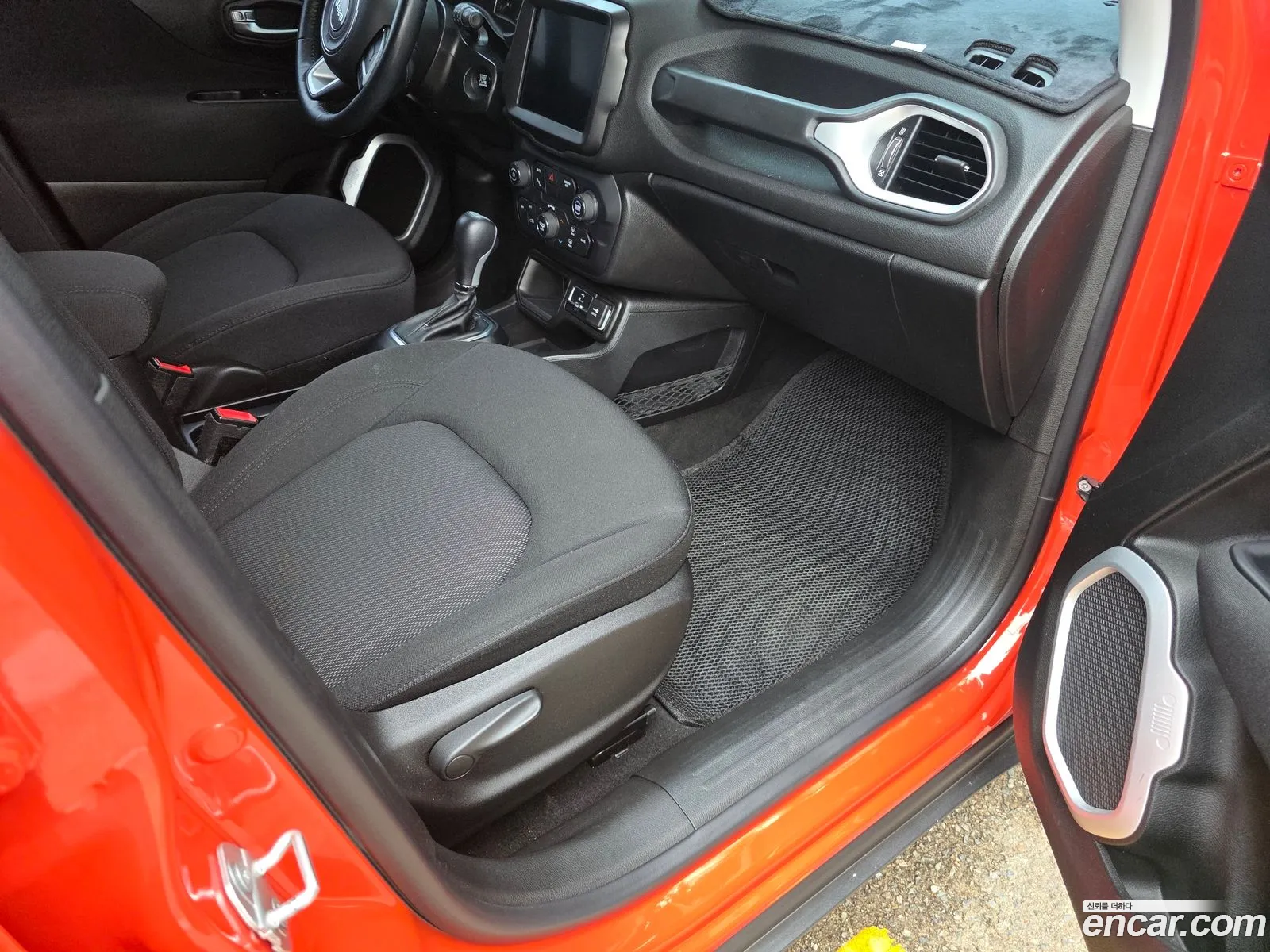 Jeep Renegade 2018 — 3