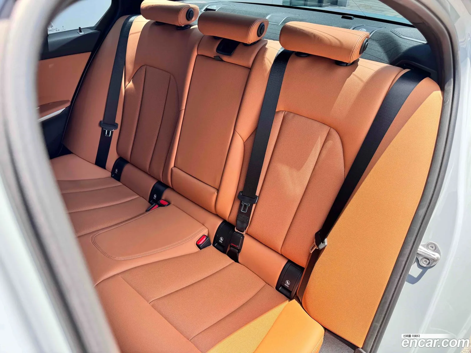 BMW 3 Series 2023 — 14