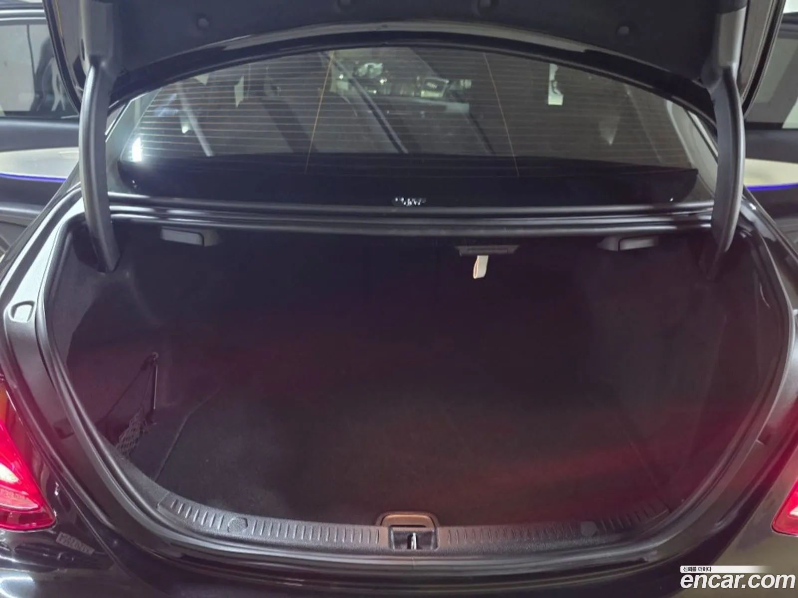 Mercedes-Benz E-Class W213 2020 — 19