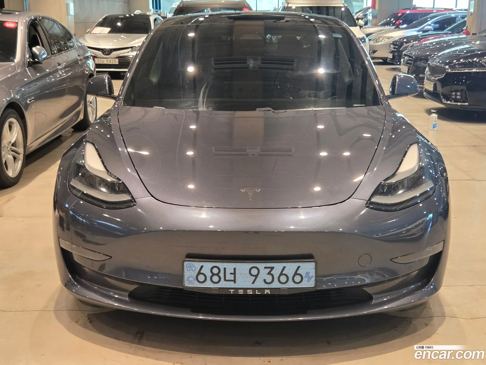 Tesla Model 3 2021 — 17