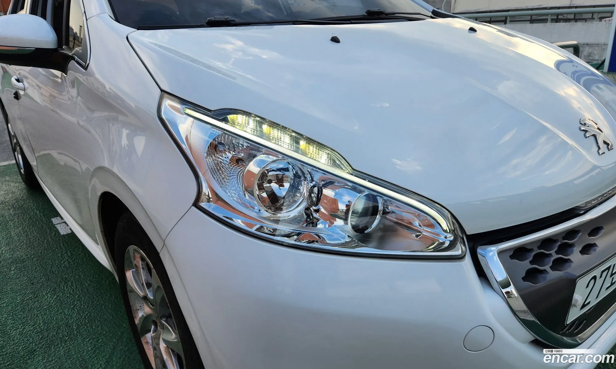 Peugeot 208 2013 — 3
