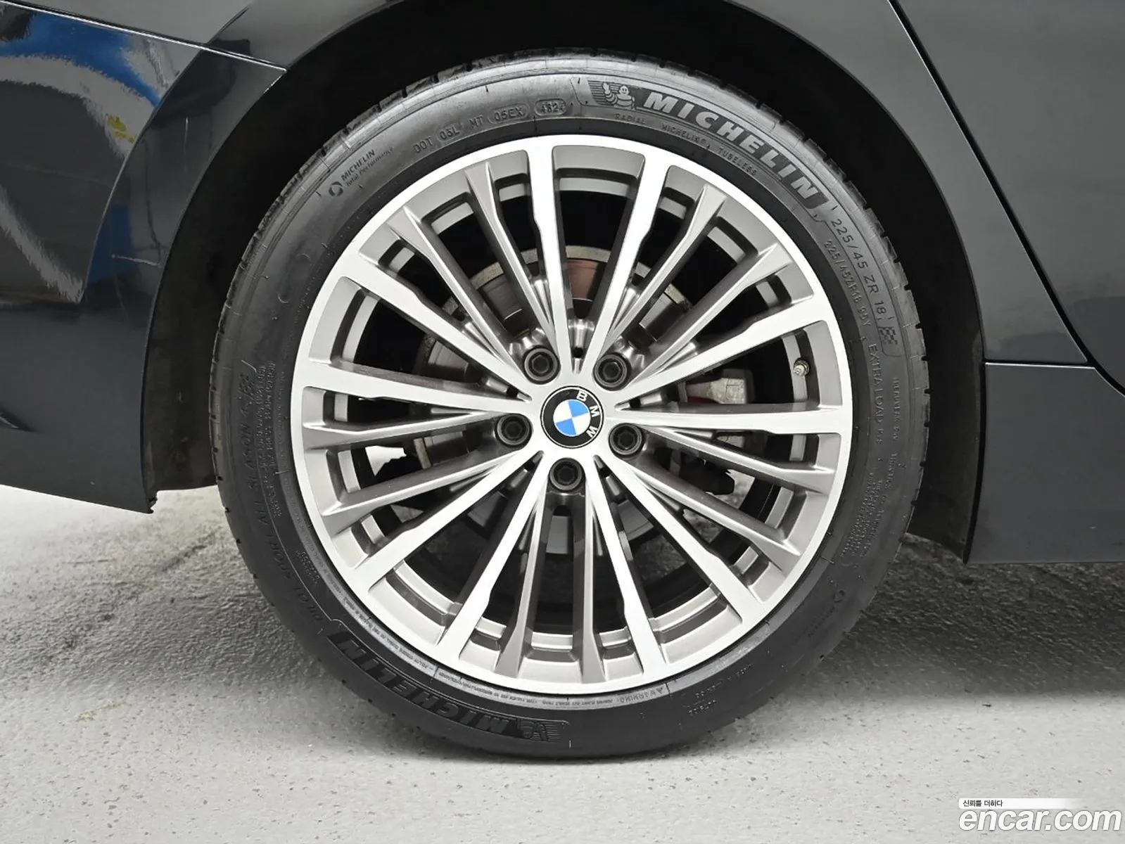 BMW 3 Series 2021 — 12
