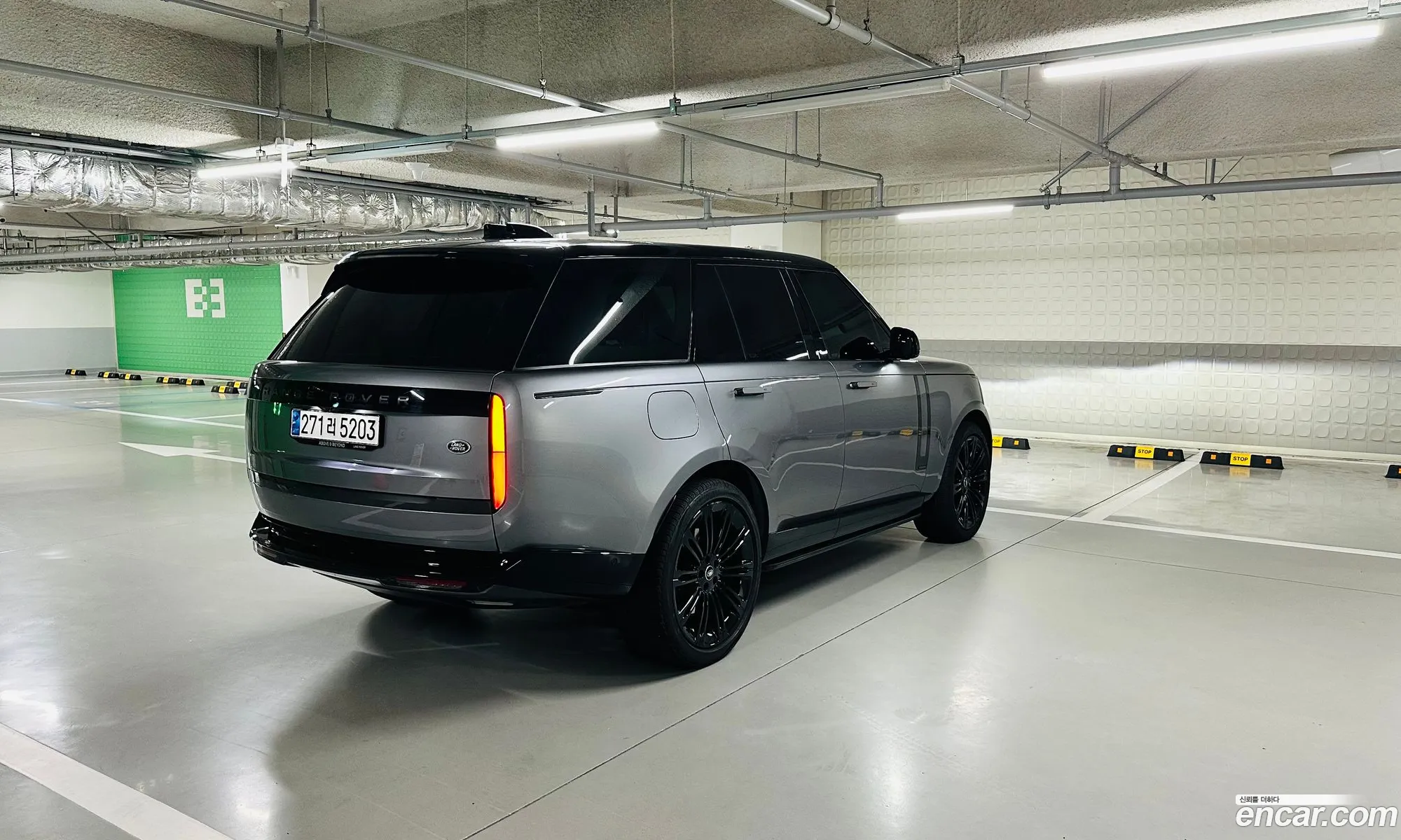 Land Rover Range Rover 2023 — 4