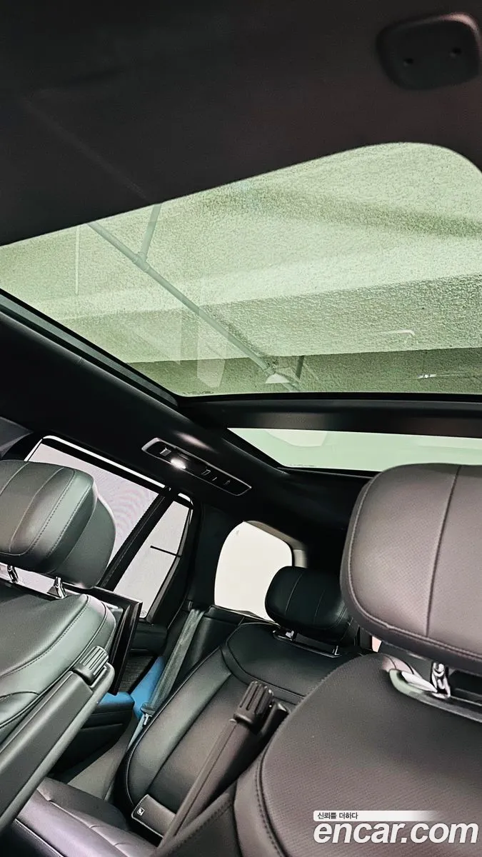 Land Rover Range Rover 2023 — 14