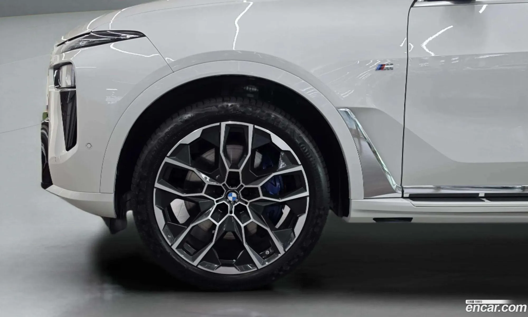 BMW X7 2025 — 10