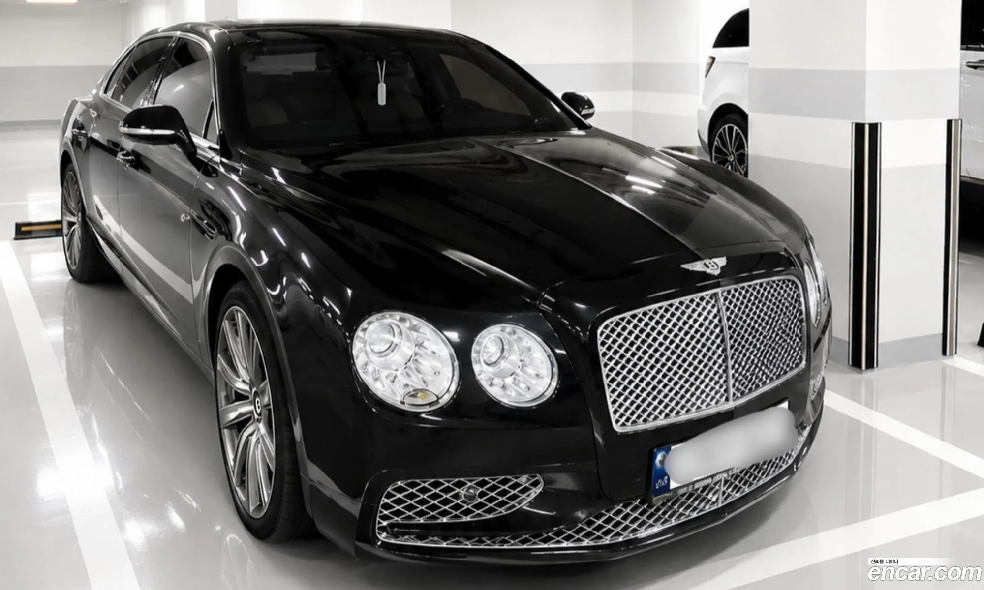 Bentley Flying Spur 2014 — 10