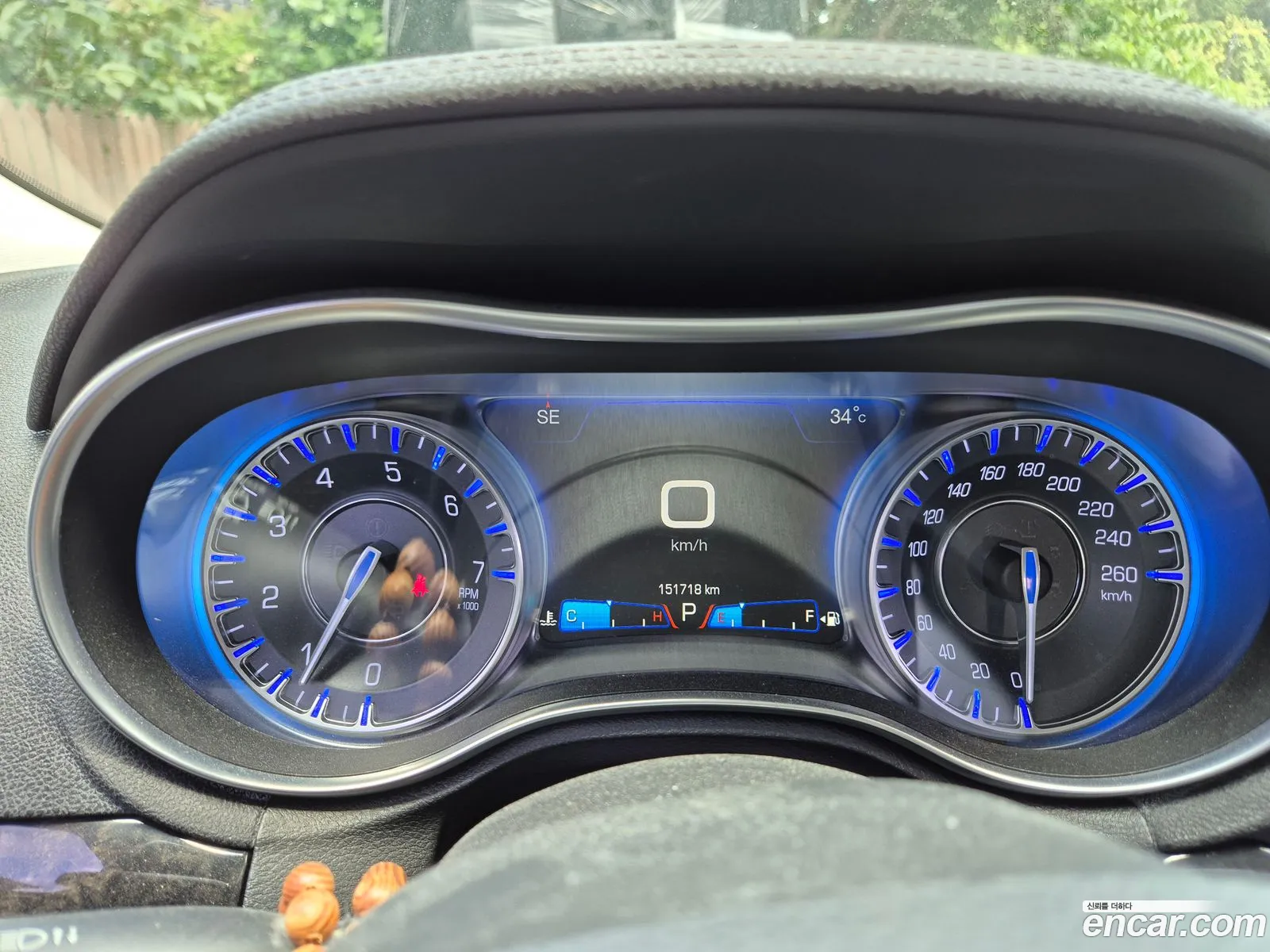 Chrysler 300C 2016 — 2