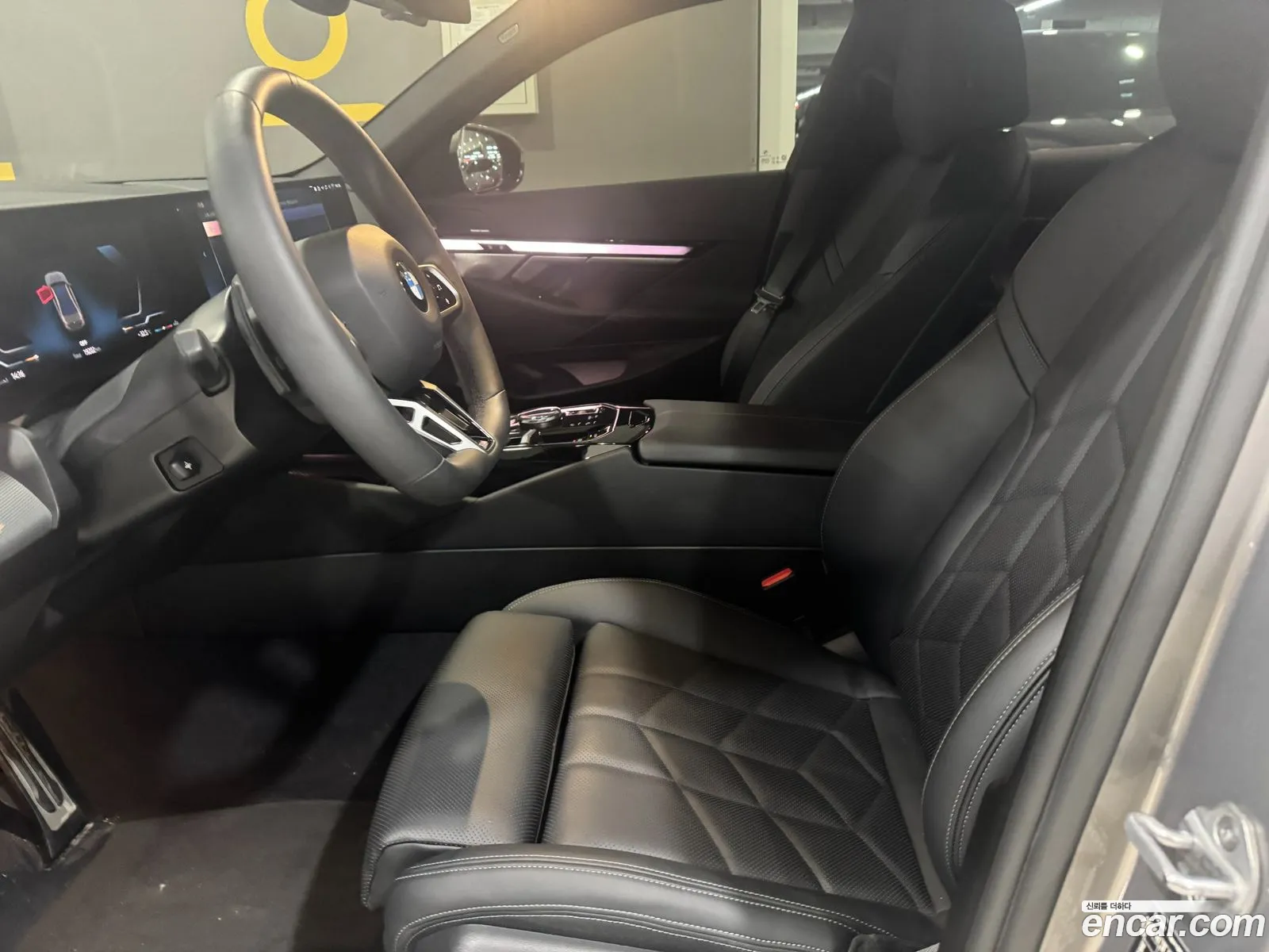 BMW 5 Series 2025 — 12